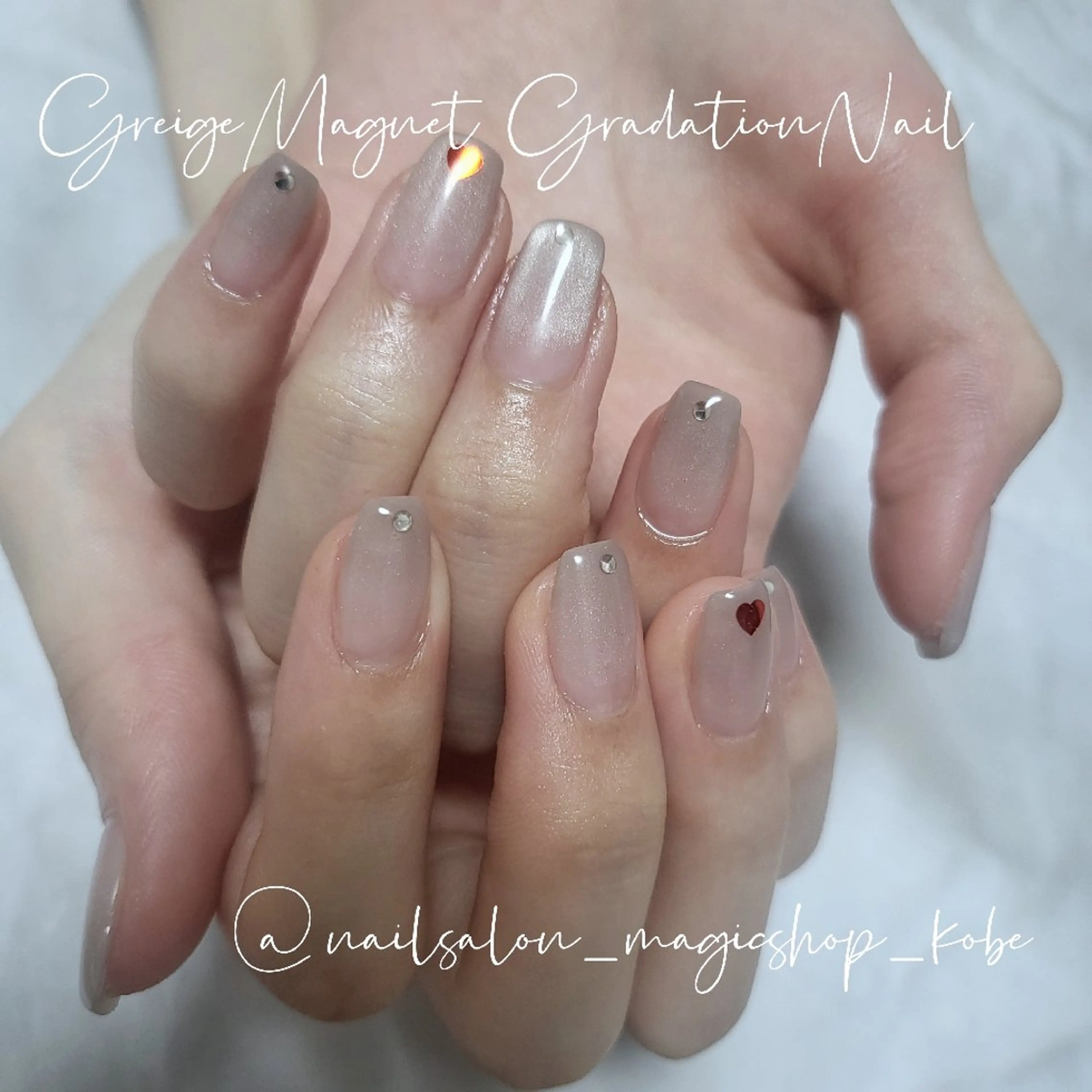 ネイル ジェルネイル グラデーション ハート マグネットネイル 赤色 ハンドネイル Nailsalon MagicShopのネイルデザイン