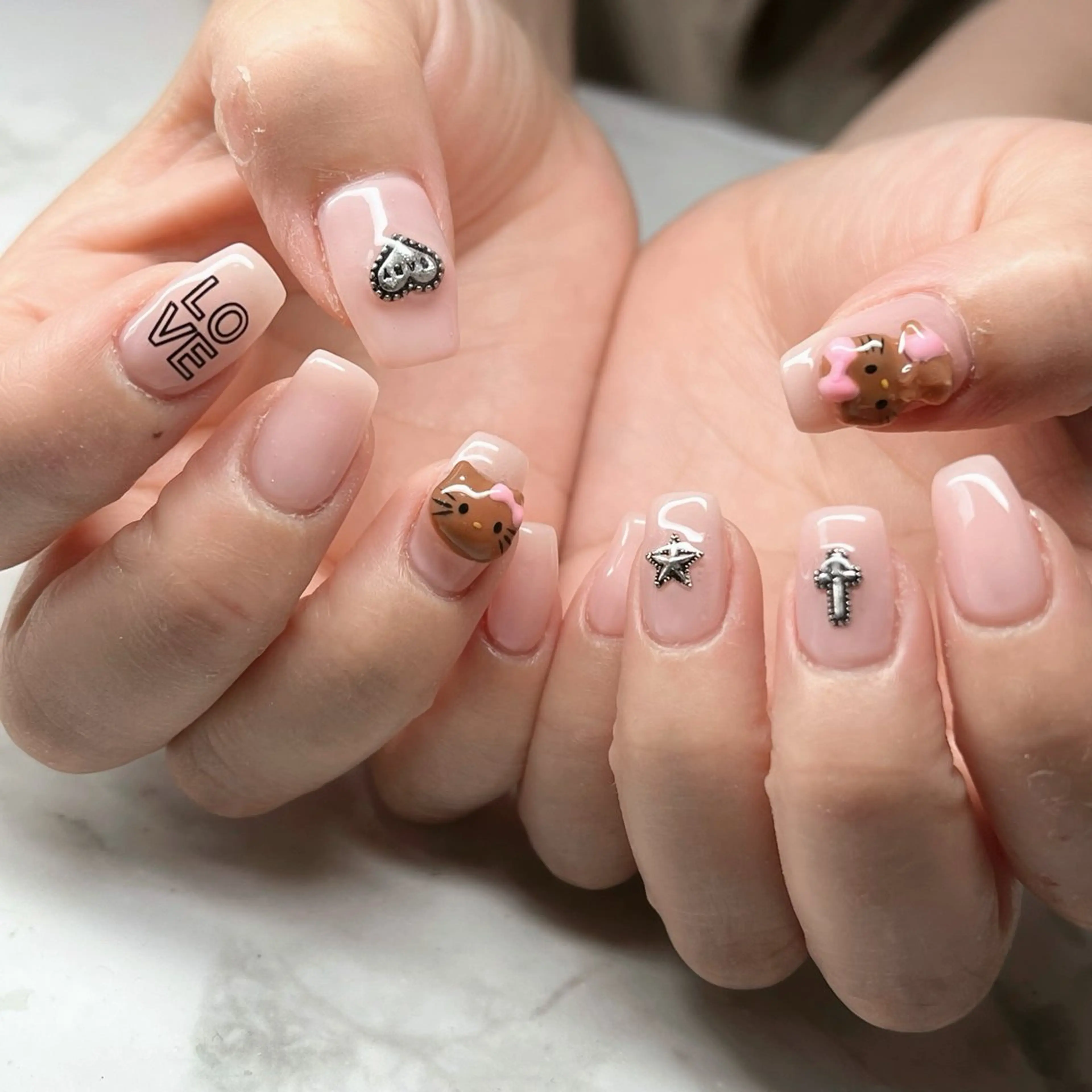 ネイル ハンドネイル Dia Nail AKIのネイルデザイン