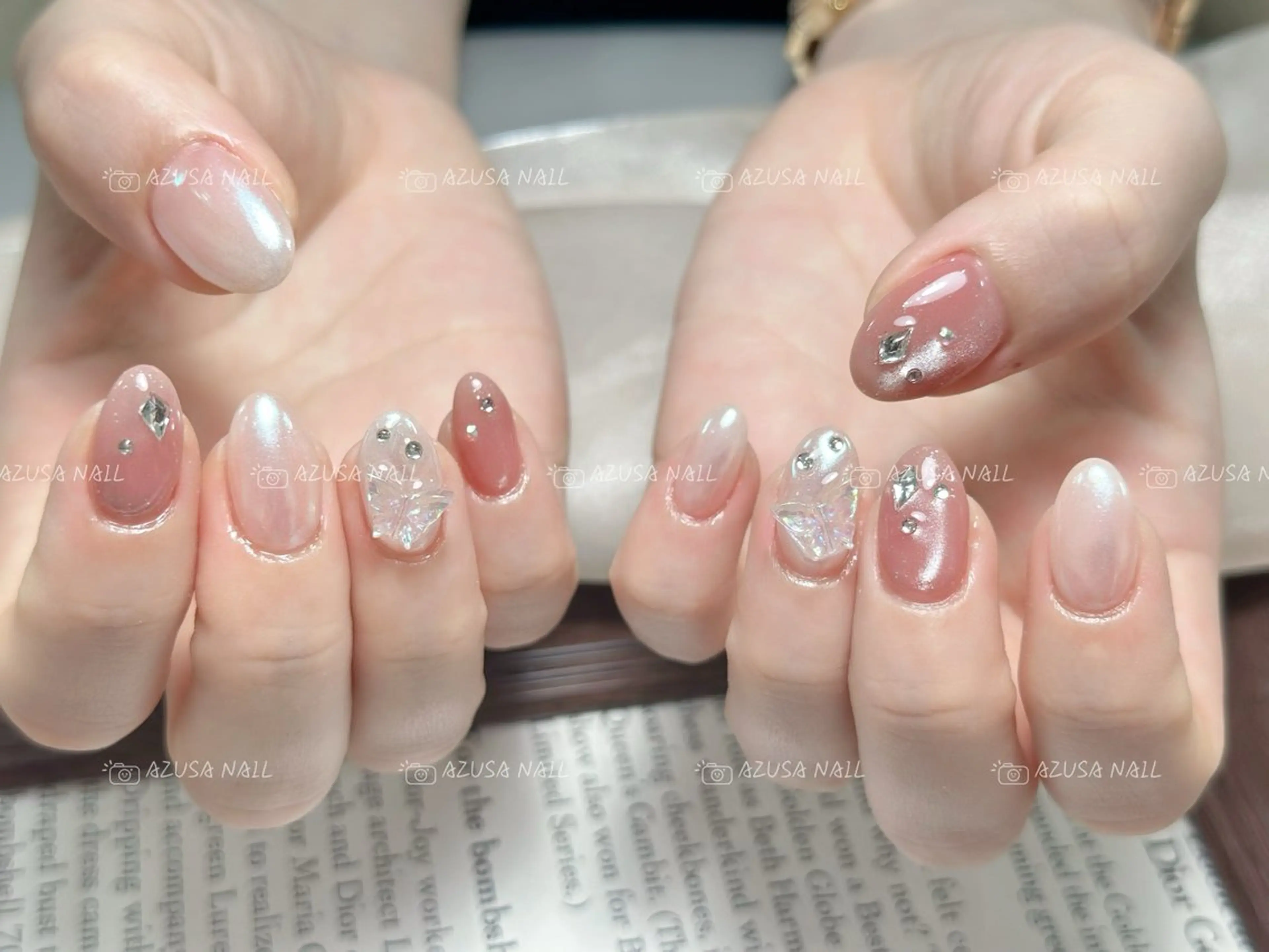 ネイル オーロラネイル ガーリー 氷ネイル・うるうるネイル キラキラネイル 韓国ネイル ハンドネイル 🧸自宅ネイル あずさのネイルデザイン