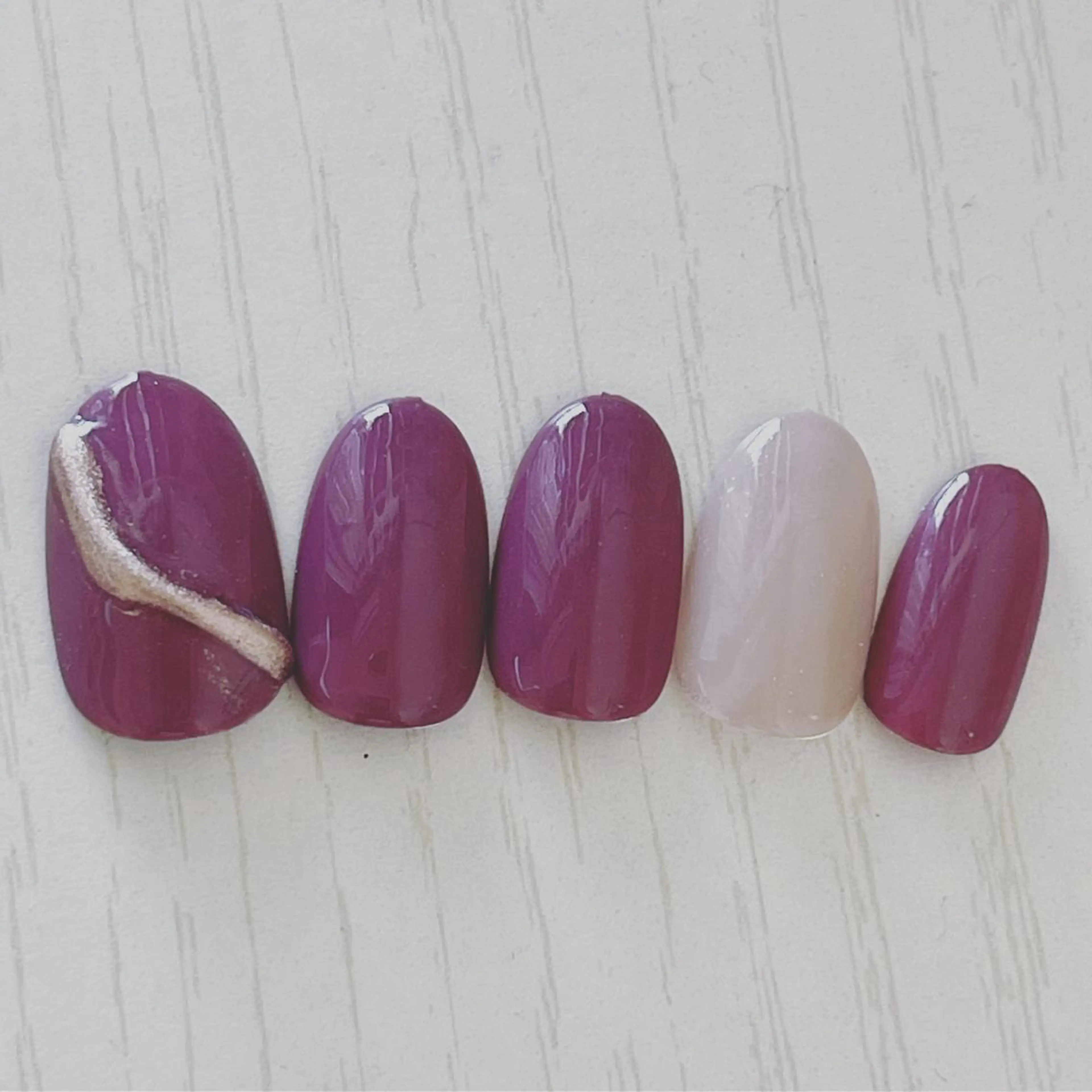 ネイル シンプルネイル CASITA💅 AMIKA💅のネイルデザイン