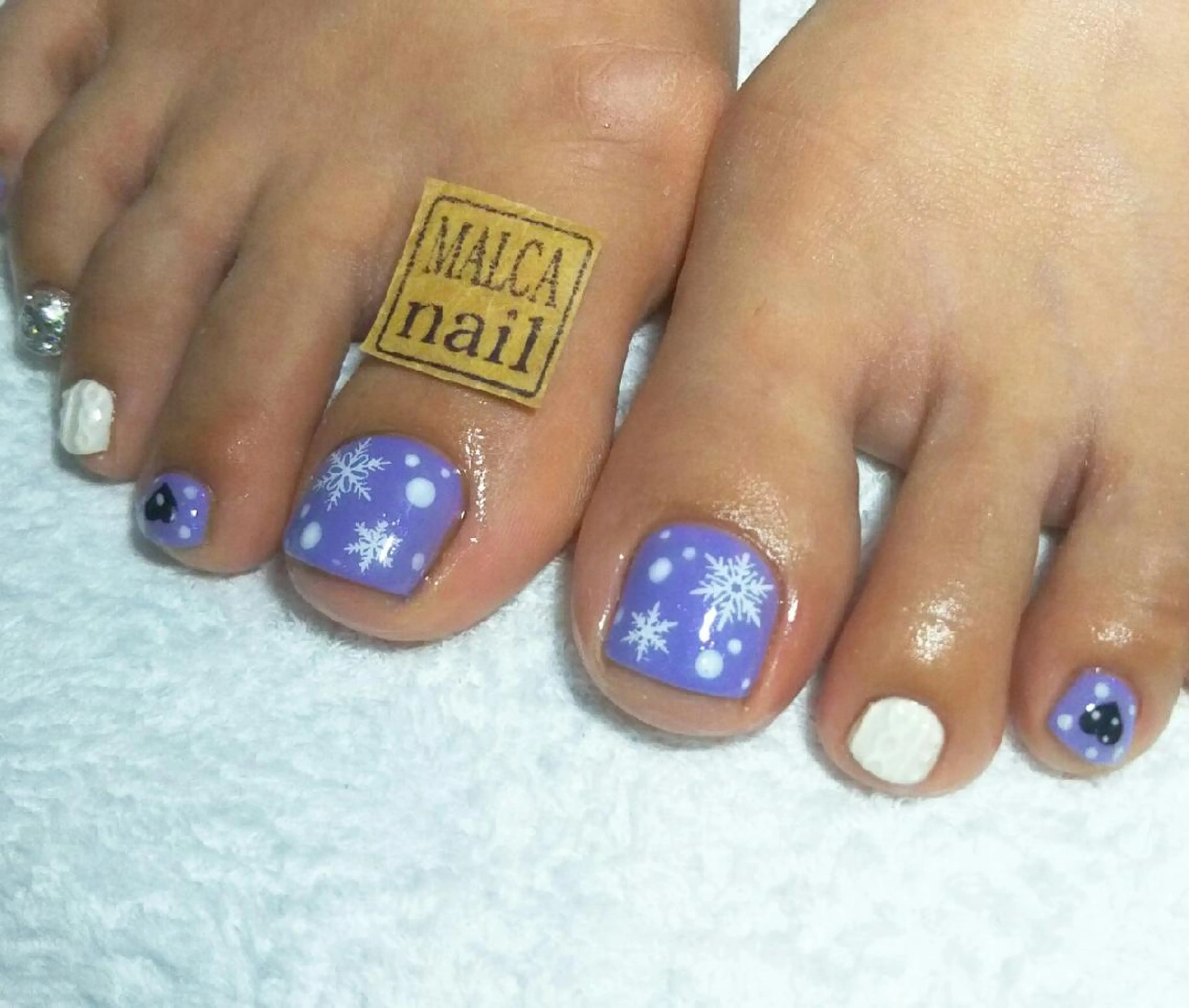 ミディアム カラー パーマ ヘアアレンジ ネイル キッズ マツエク・マツパ MALCAnail(マルカネイル)所属・荒木 莉奈のネイルデザイン