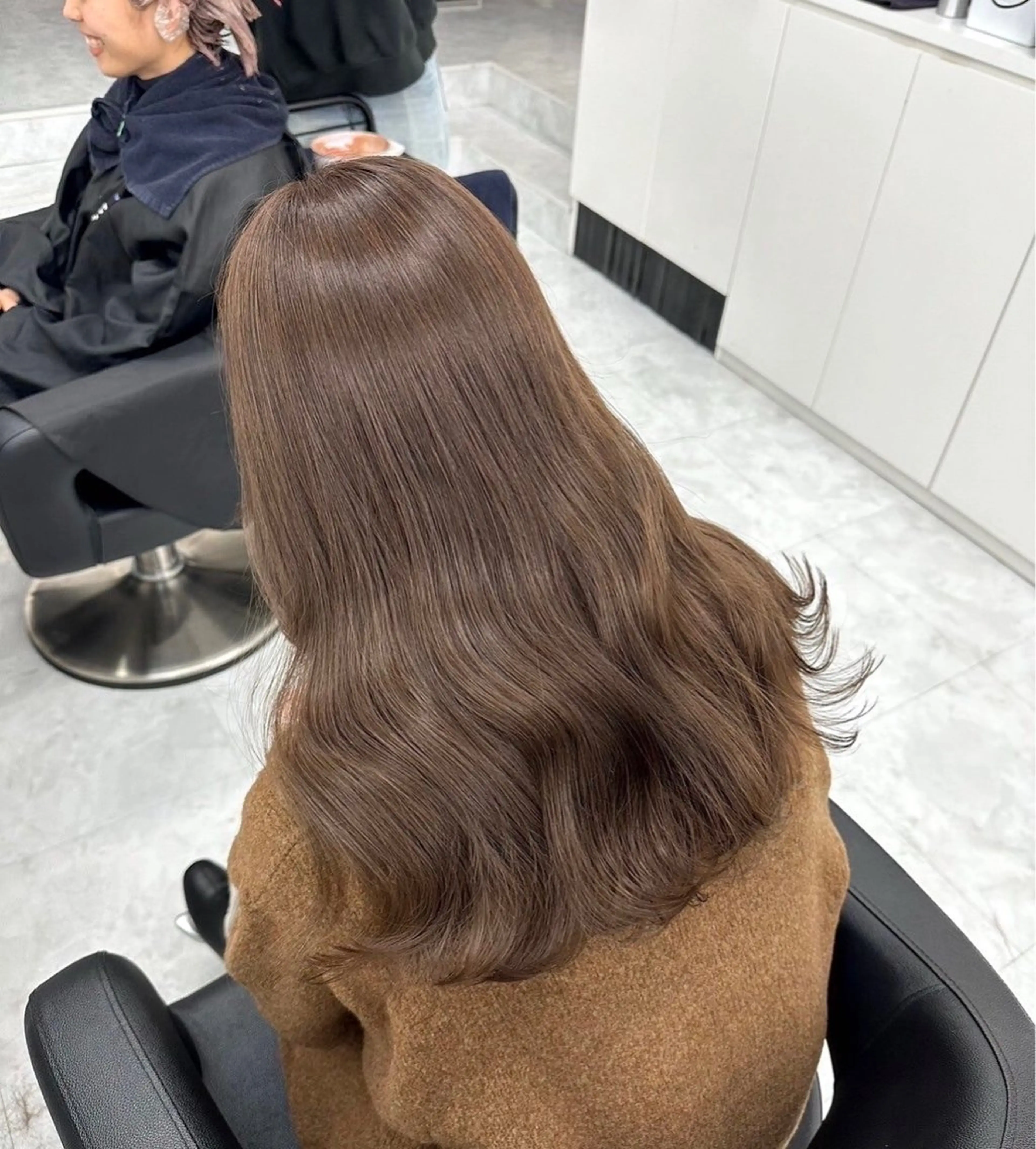 ミディアム 透ける透明感カラー 🩶shiho🩶のヘアスタイル