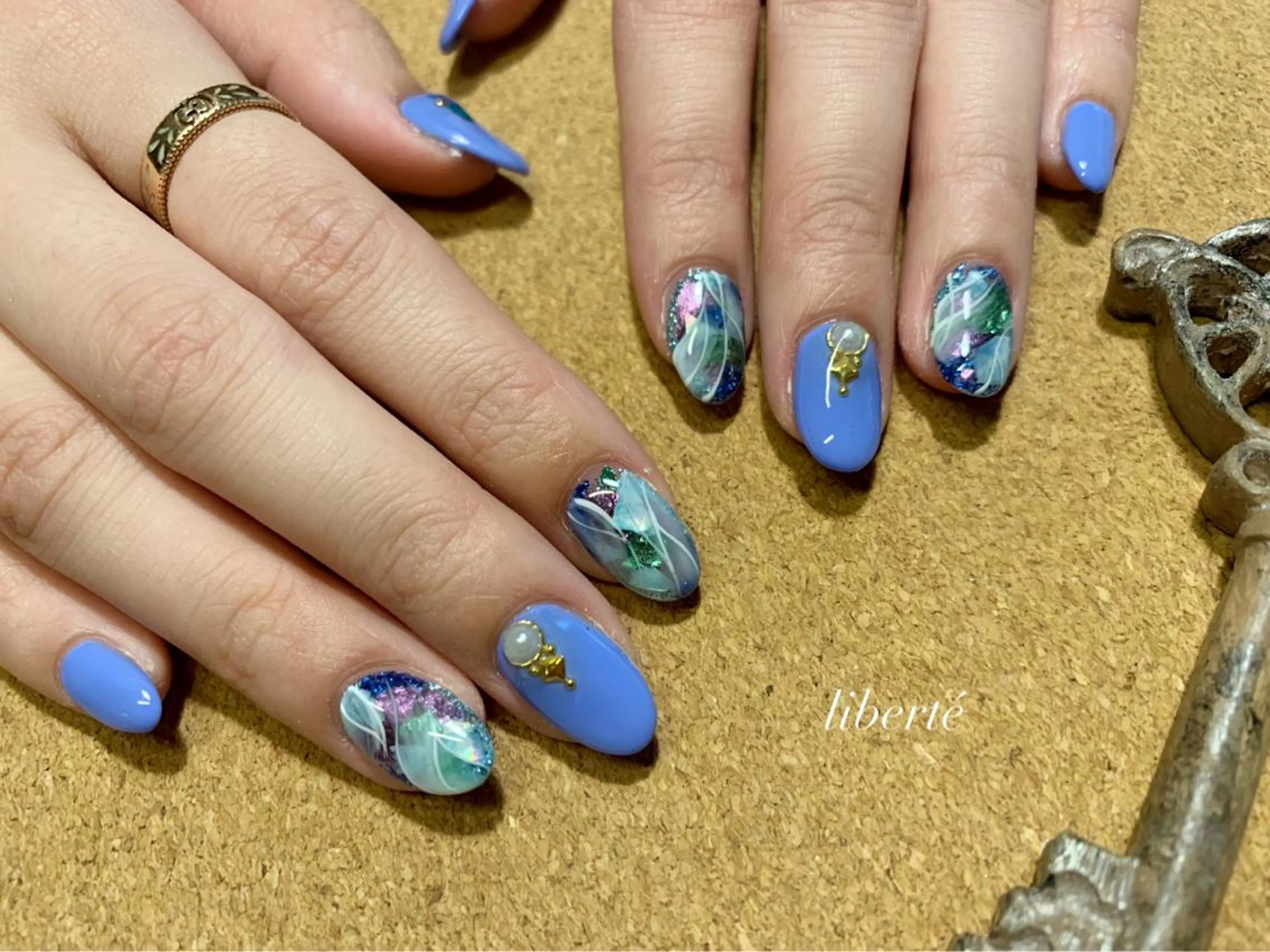 ネイル liberté (リベルテ)のネイルデザイン