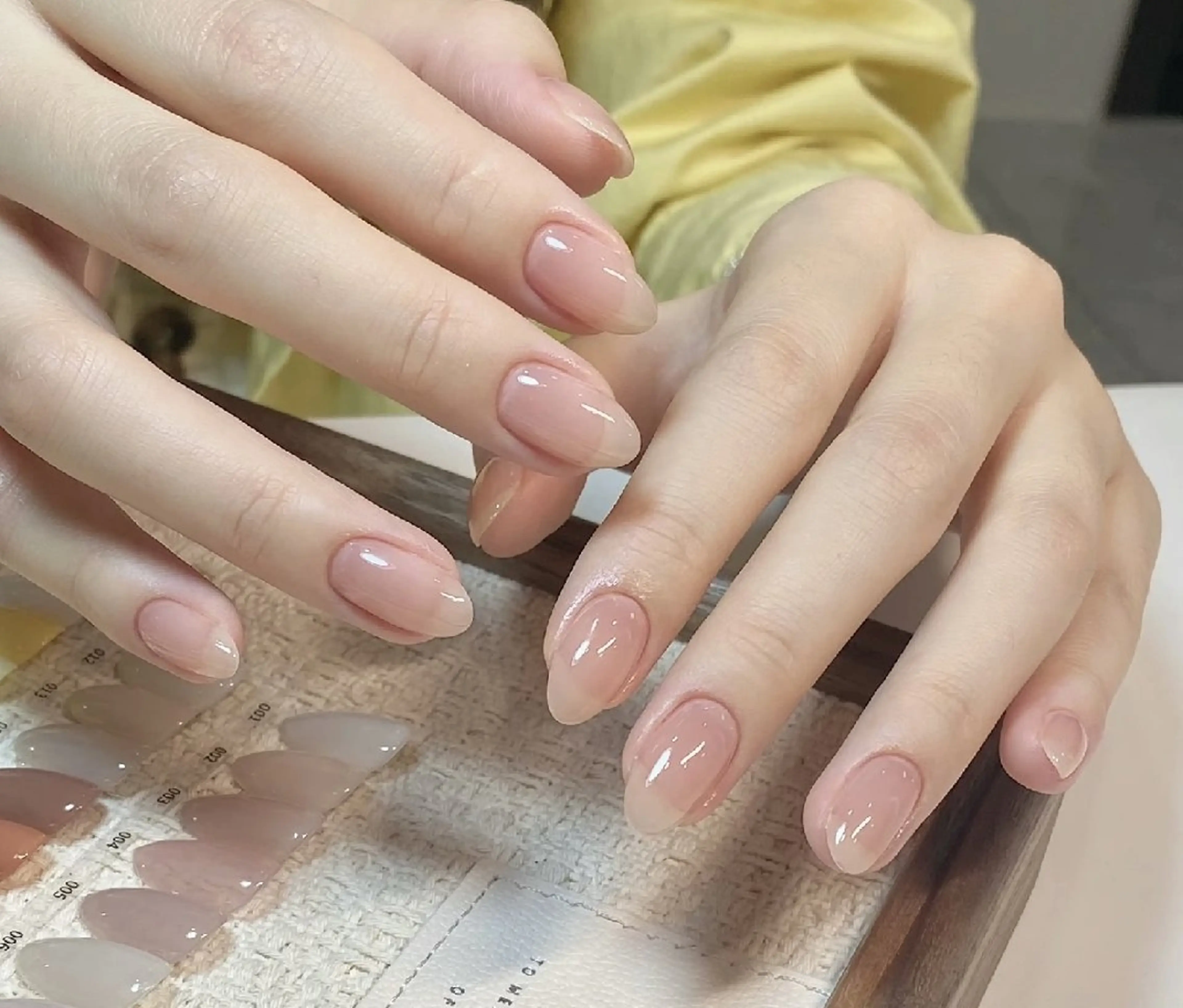 【HAND 】ワンカラーorラメグラ¥3990の写真
