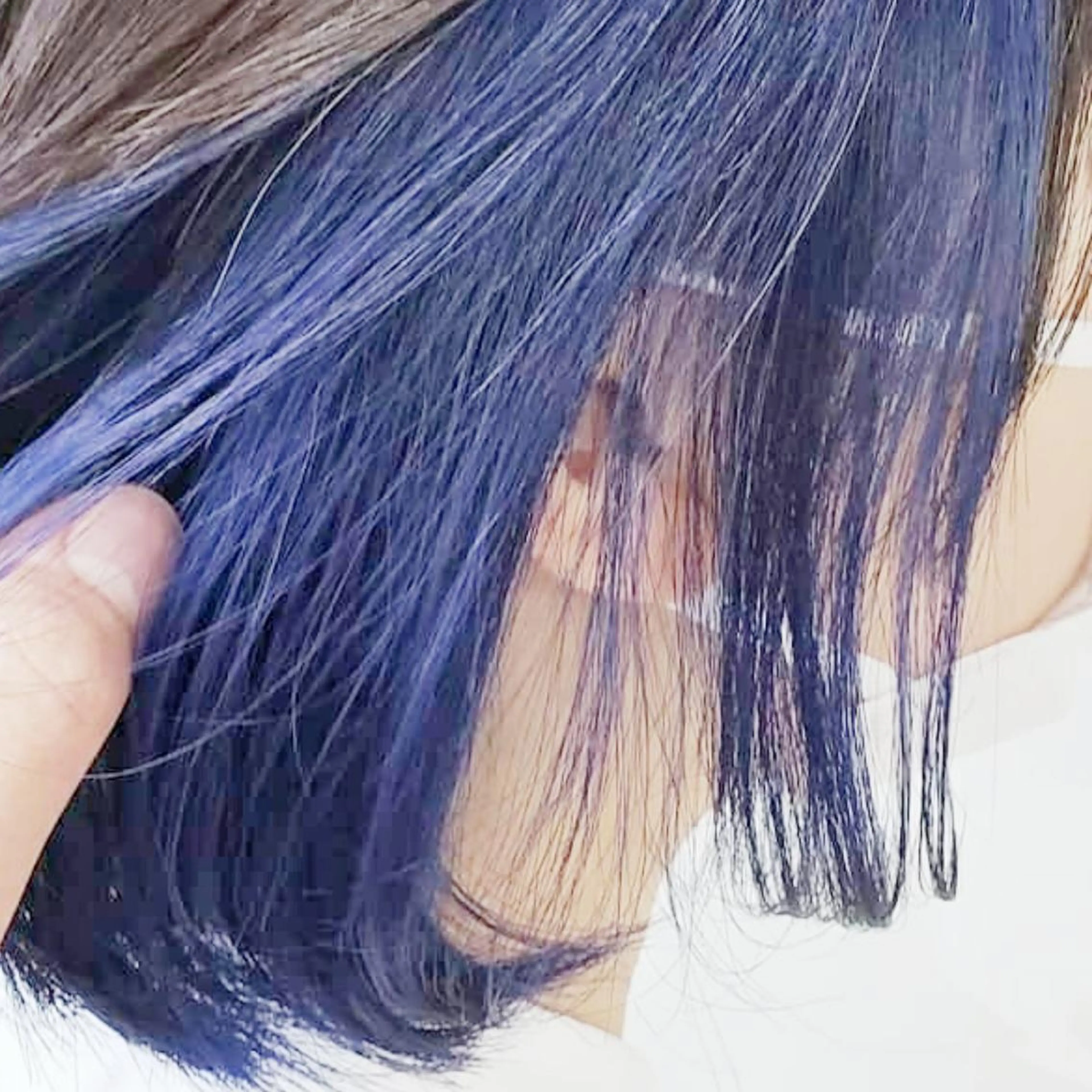 ミディアム カラー ブルーカラー ヘアカラー デザインカラー 小西勇次のヘアスタイル