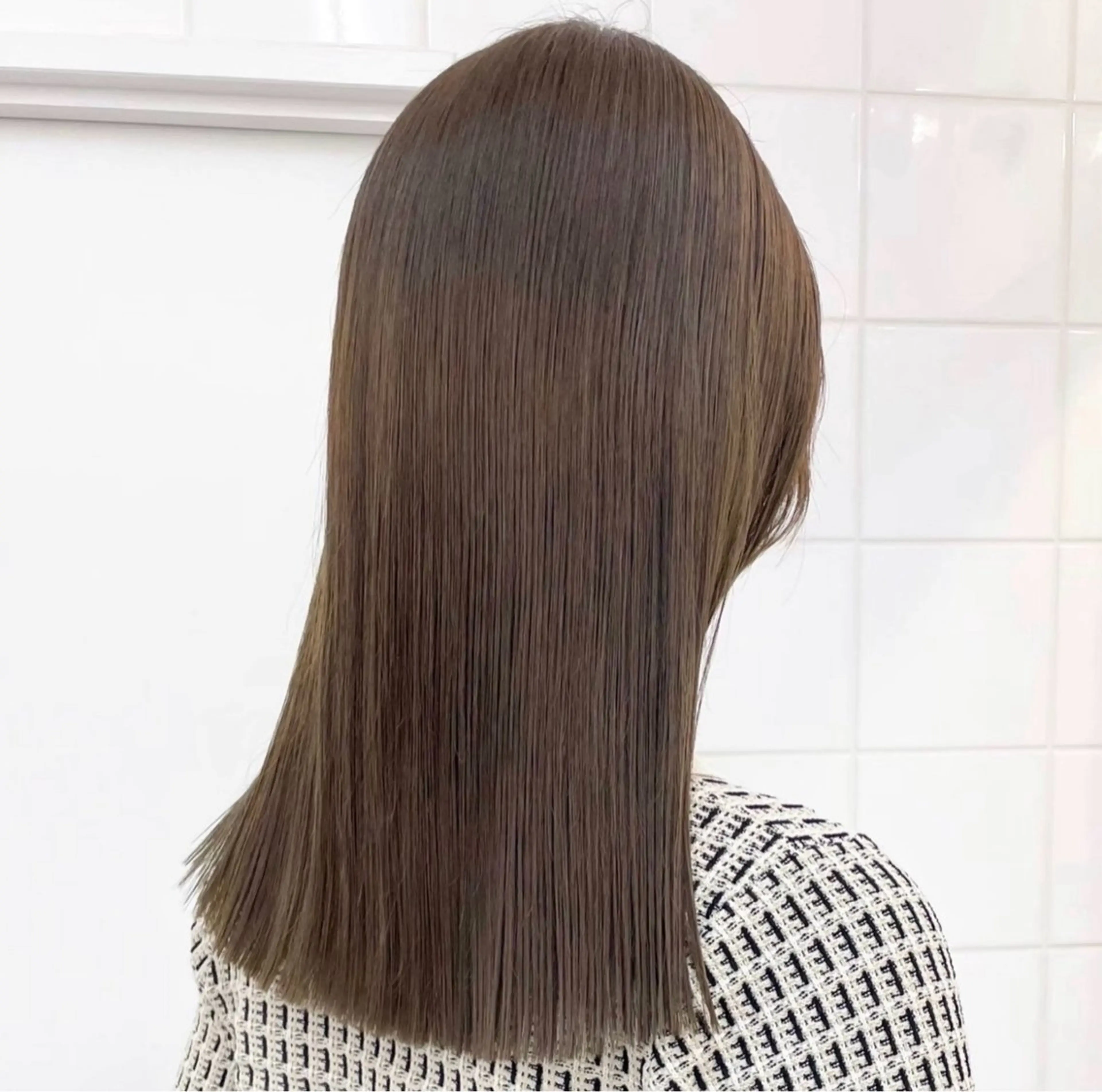 カラー ヘアカラー トリートメント ブリーチカラー×艶 🍨mihoのヘアスタイル