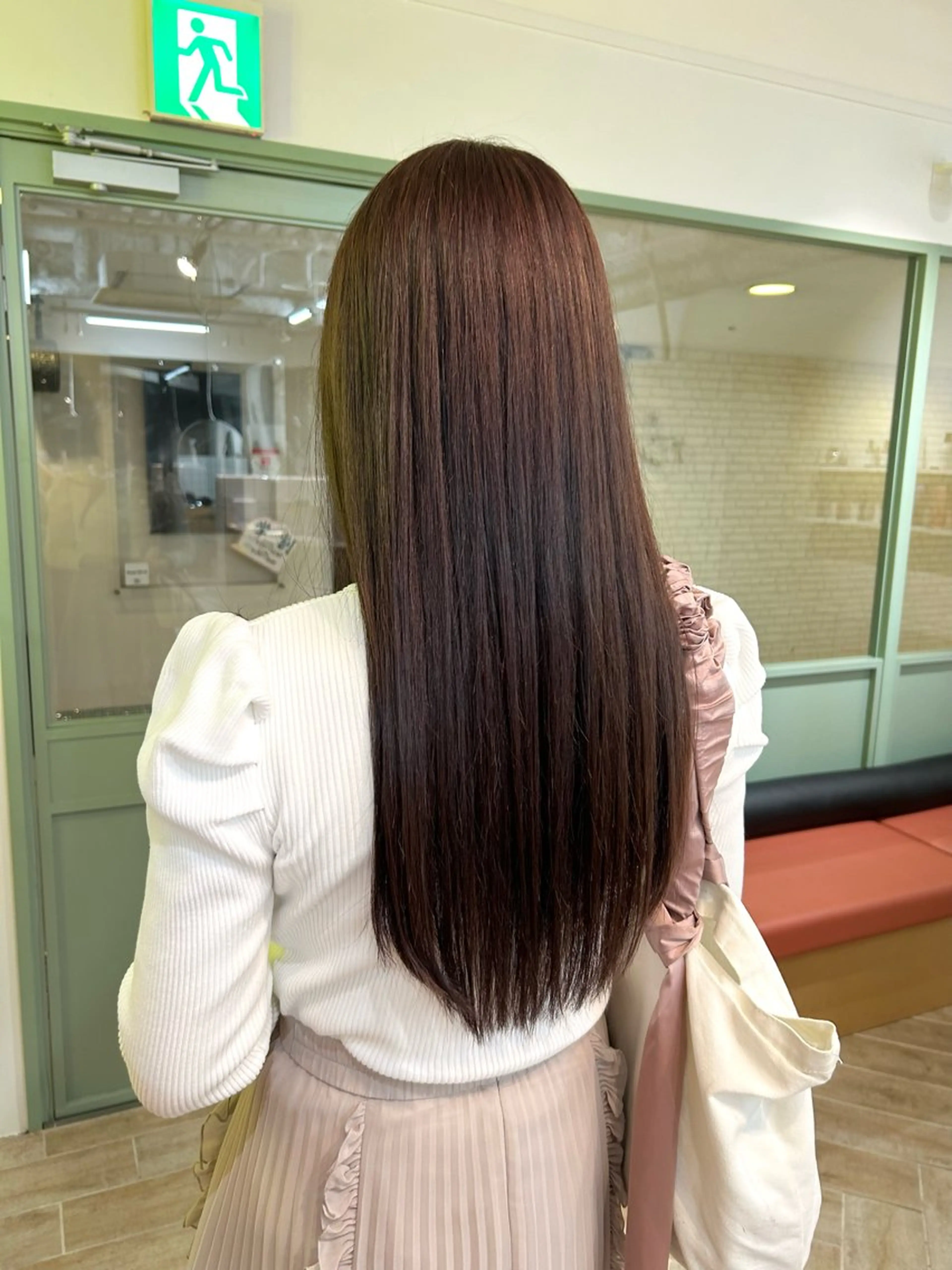 カラー ヘアカラー トリートメント ベージュ/ダブルカラ ー/新潟駅/青柳萌果のヘアスタイル