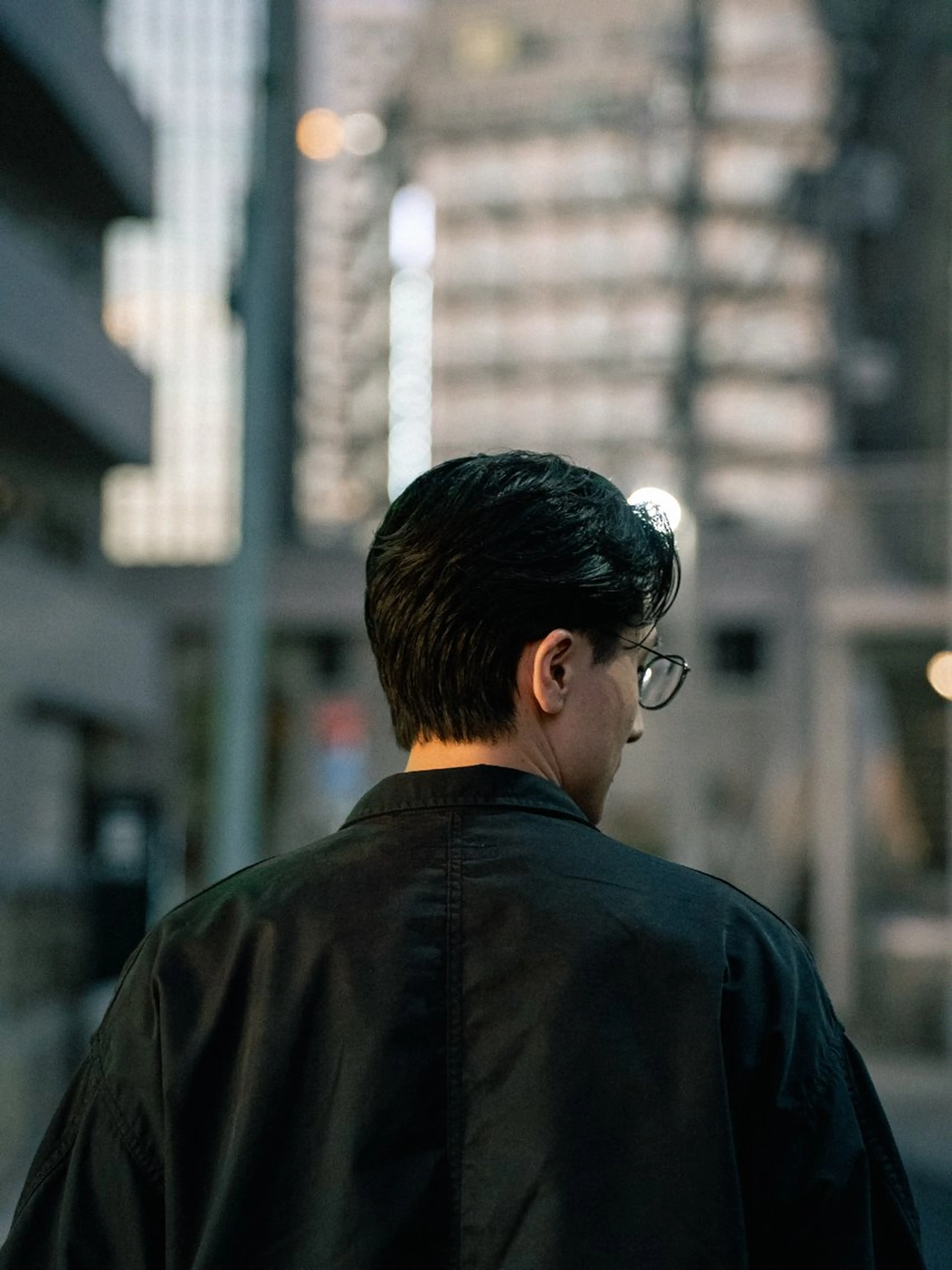 ショート カラー パーマ メンズ センターパート メンズパーマ ショートヘア カット 🔗メンズサロン🔗 Kieのヘアスタイル