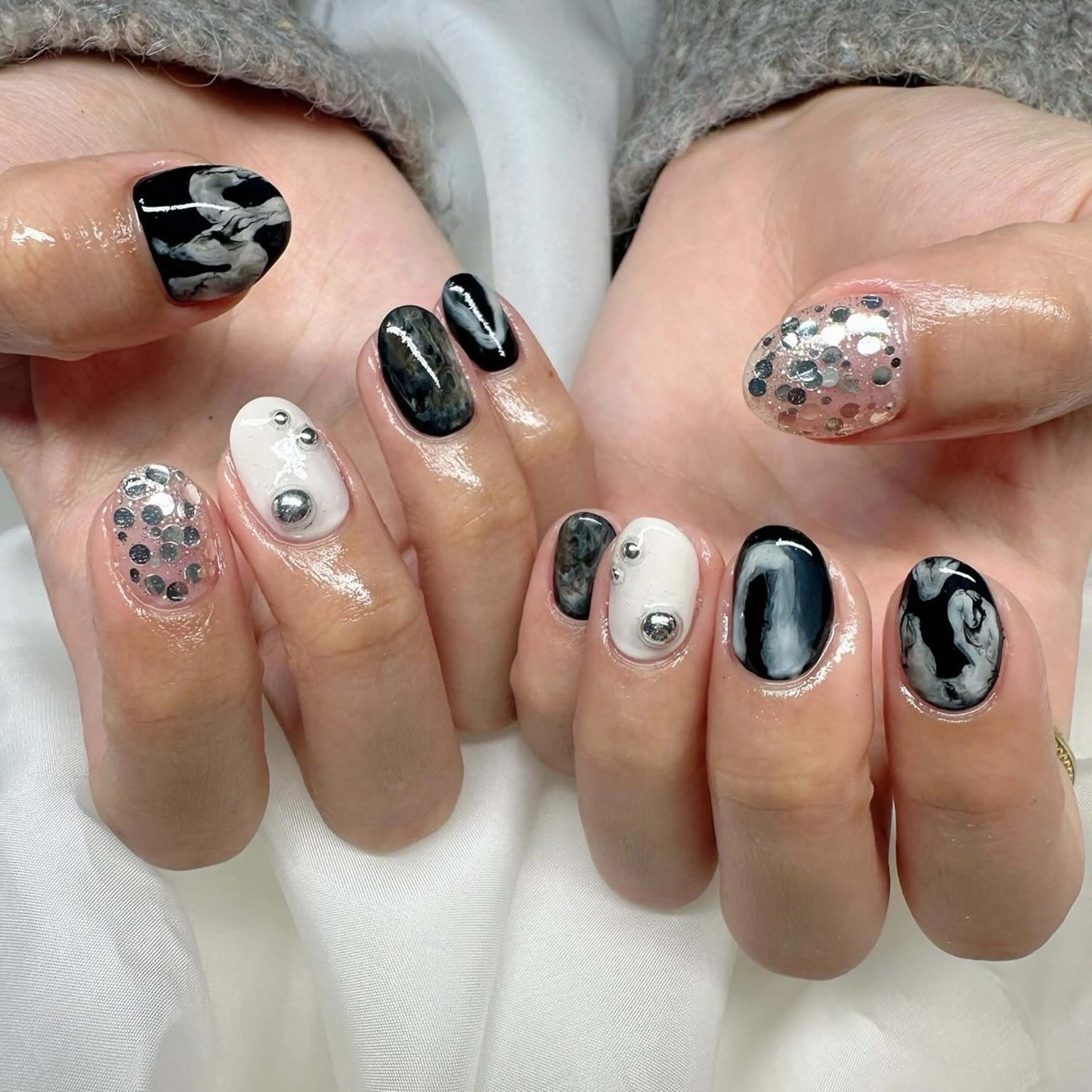 ネイル アートネイル ホログラムネイル 氷ネイル・うるうるネイル 韓国ネイル ニュアンスネイル 🪞KAPE NAIL 🪞のネイルデザイン