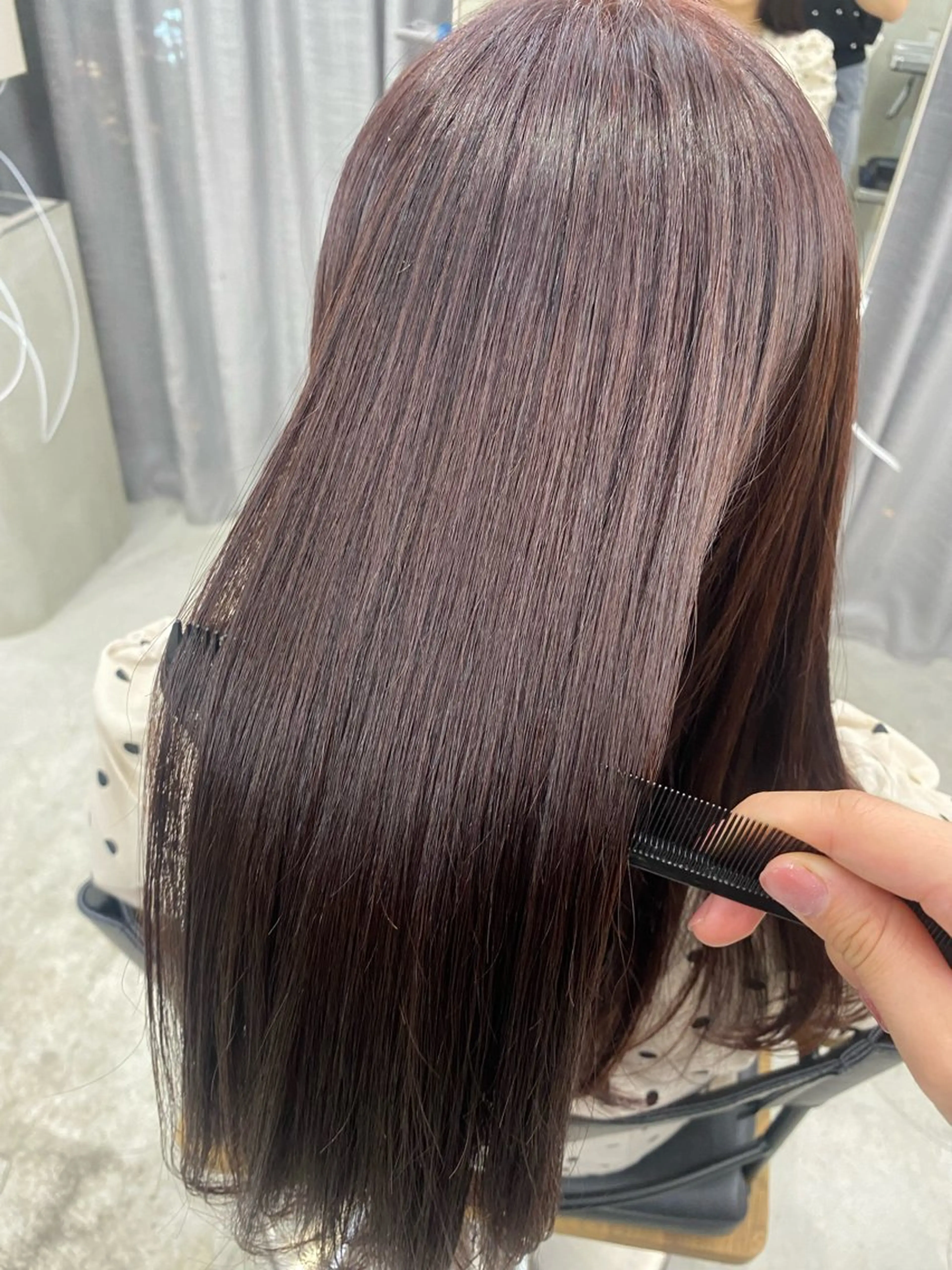 ロング EMANONシェアサロン吉祥寺駅公園口店所属・🩶艶カラー🩶 柿沼うららのヘアスタイル