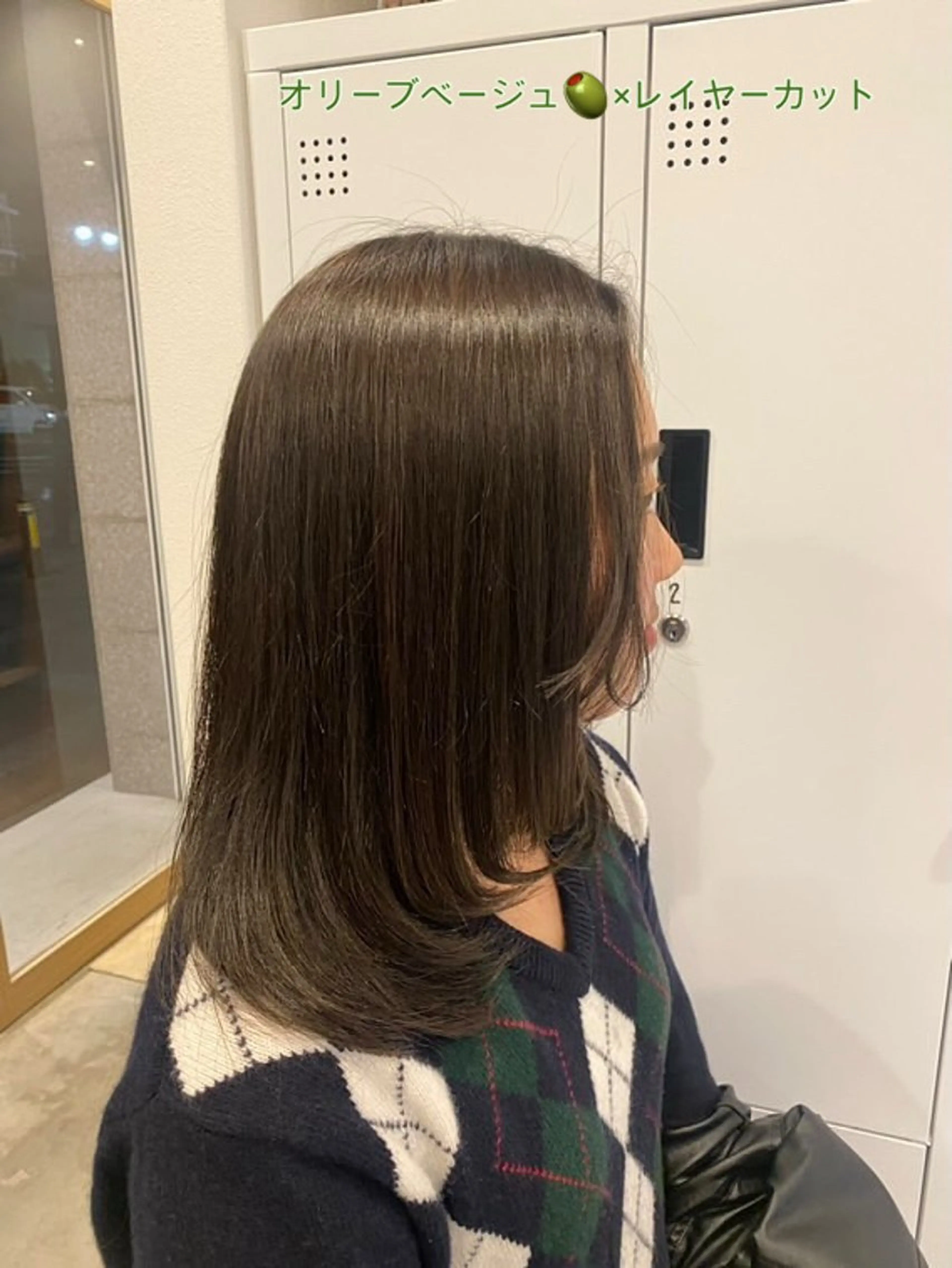 ミディアム ミディアムレイヤー レイヤーカット カット ヘアカラー 藤原仁美/レイヤー ボブ/透明感カラーのヘアスタイル