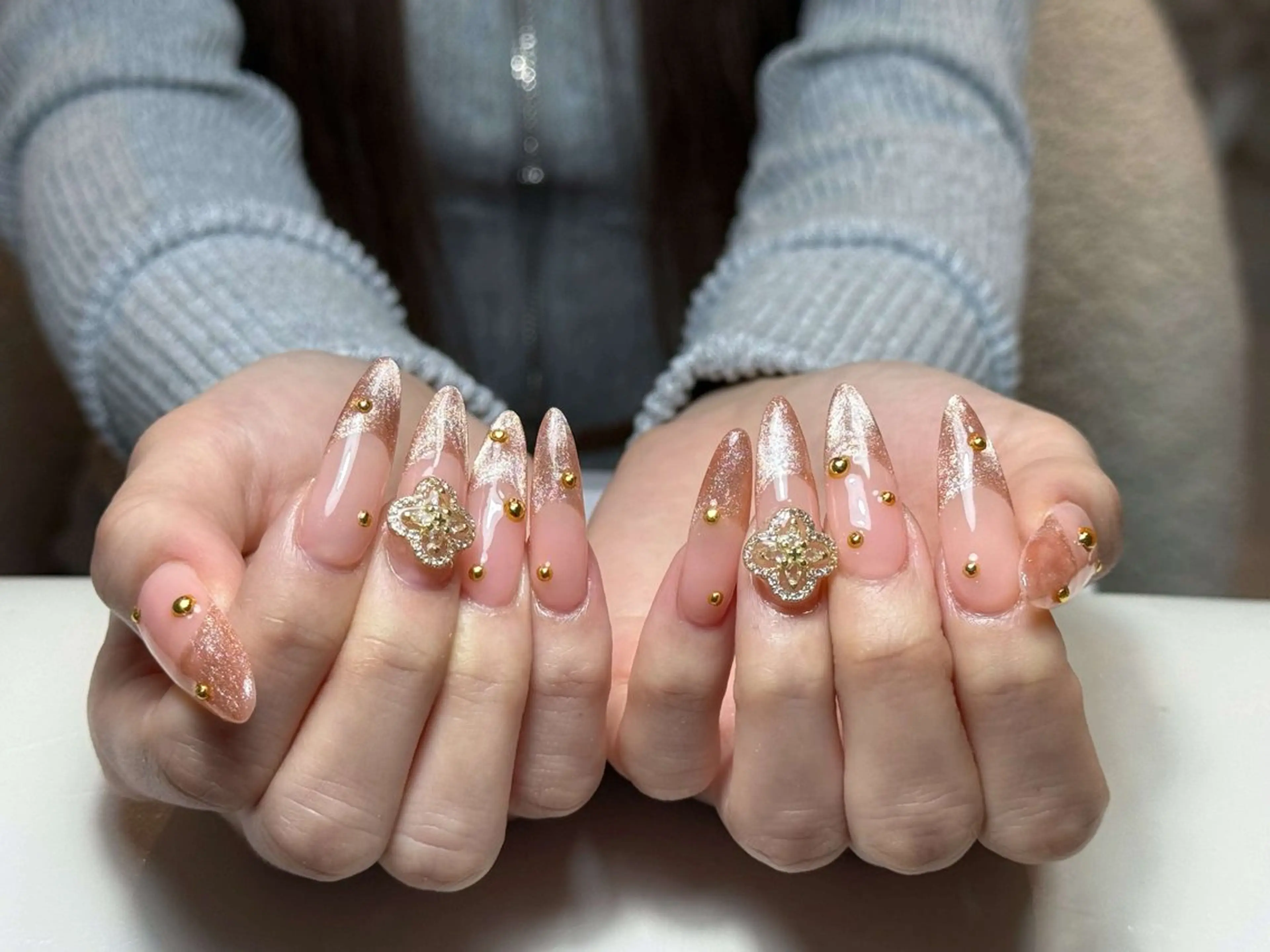 ネイル アートネイル フレンチネイル ジェルネイル ニュアンスネイル オフィスネイル ハンドネイル Nie Nail Salon所属・Nie Nail Shinokuboのネイルデザイン