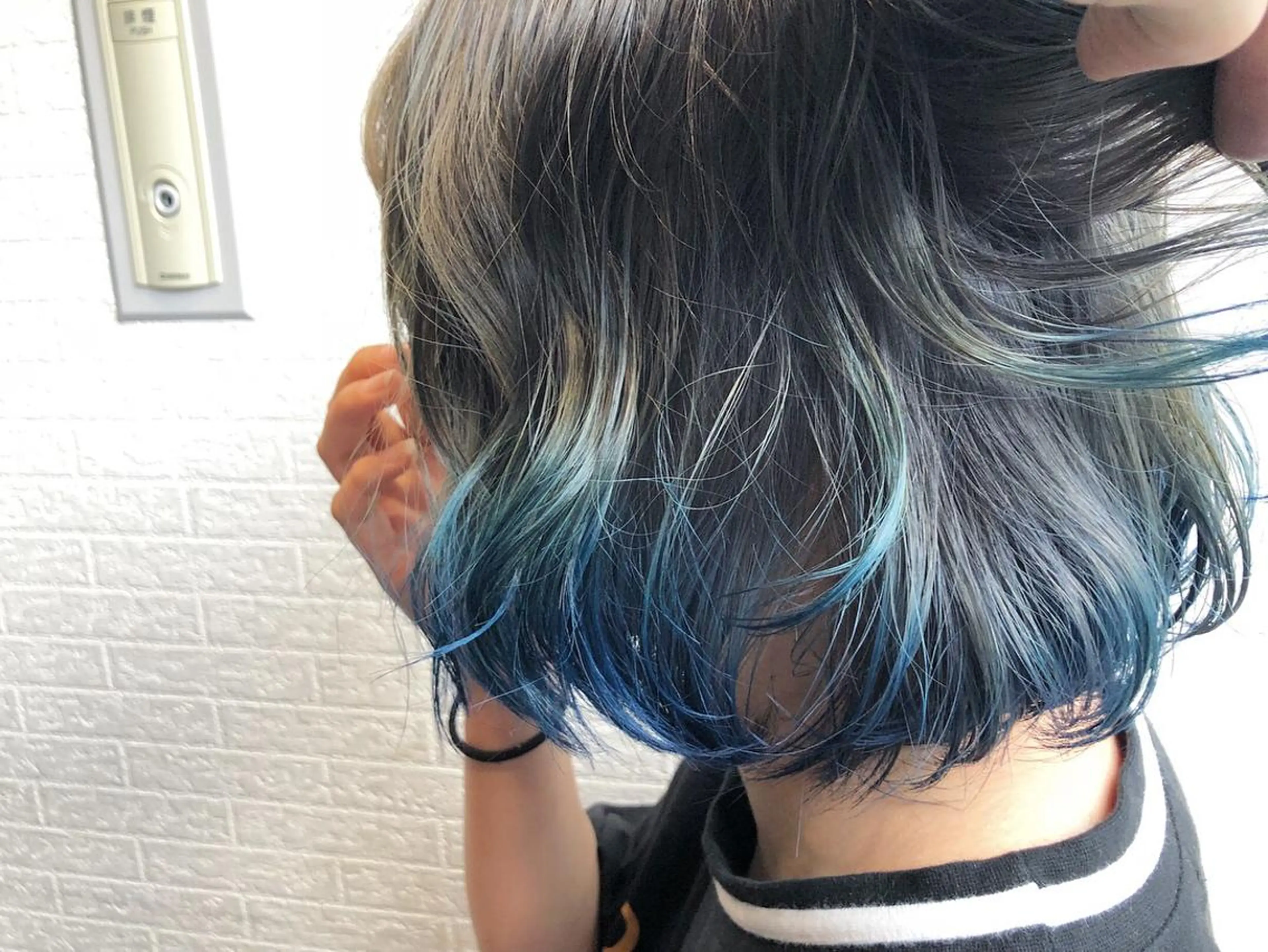 カラー デザインカラー ヘアカラー トリートメント 飯田 祥哉のヘアスタイル