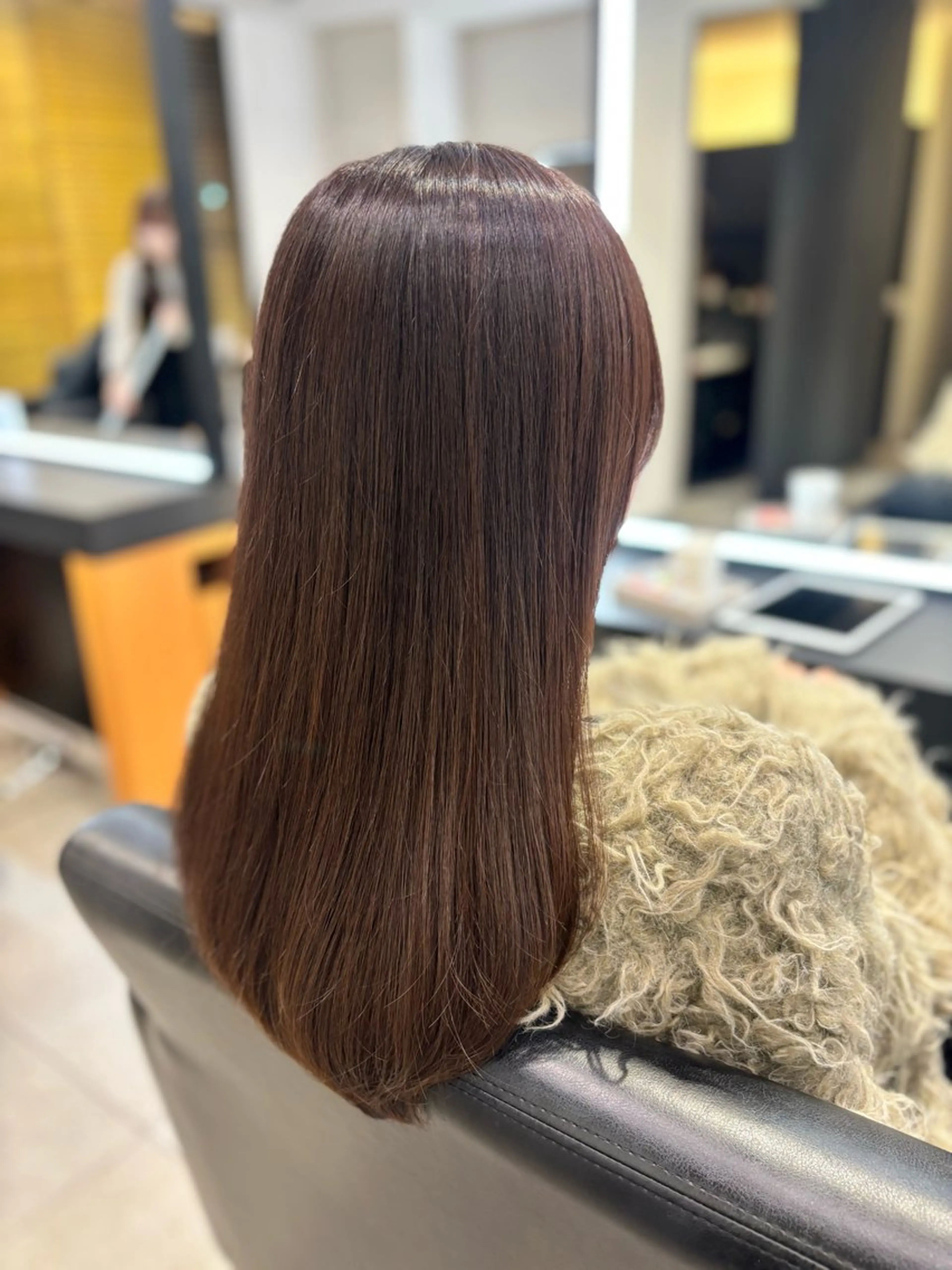 ロング チョコレートブラウン カット ヘアカラー トリートメント RABU（ému） 伏見/髪質改善のヘアスタイル
