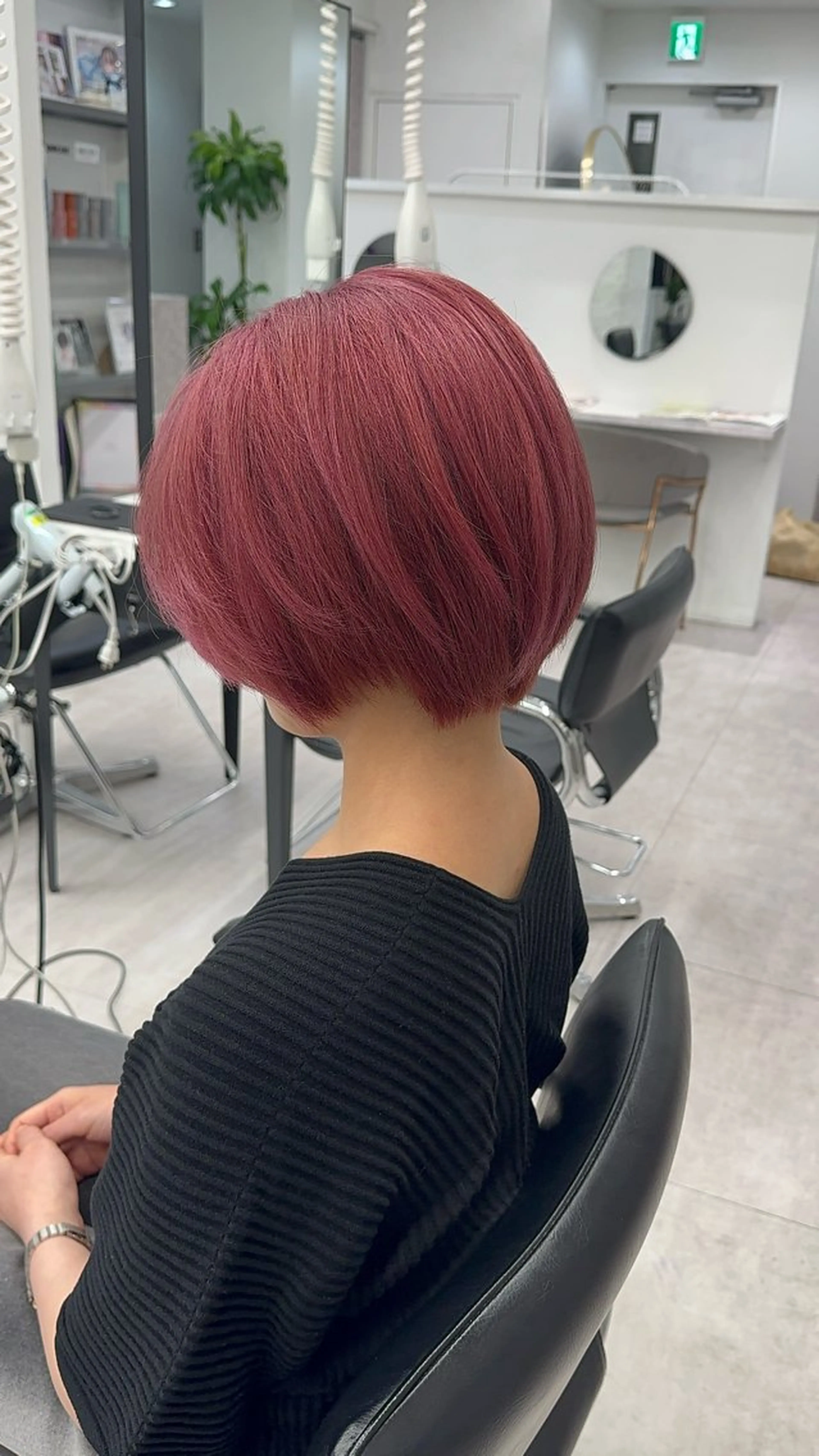 ショート ショートヘア 高島大登/顔周り /ミルクティーのヘアスタイル