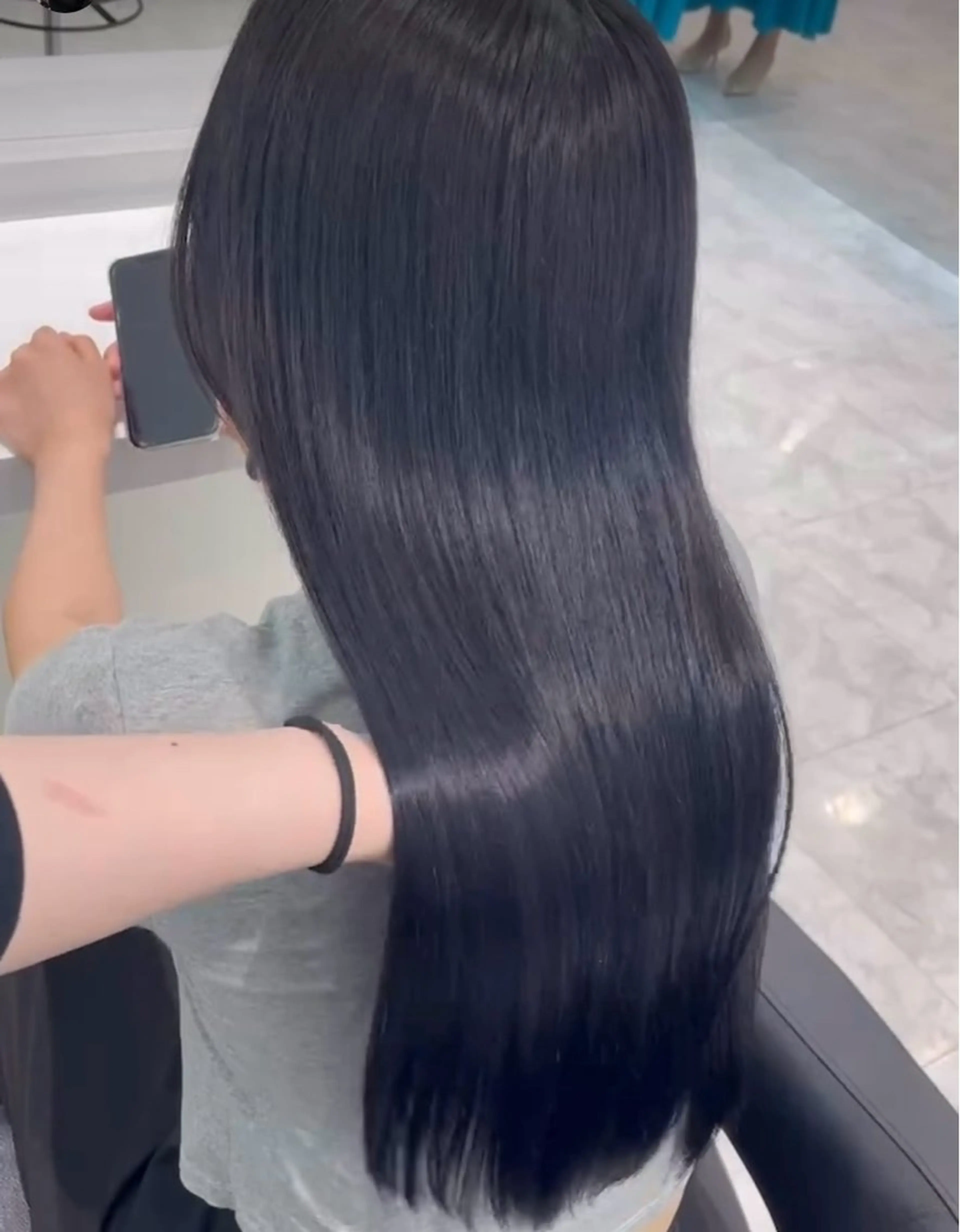 ロング カラー 韓国トレンド寒色💍 ayana💍のヘアスタイル