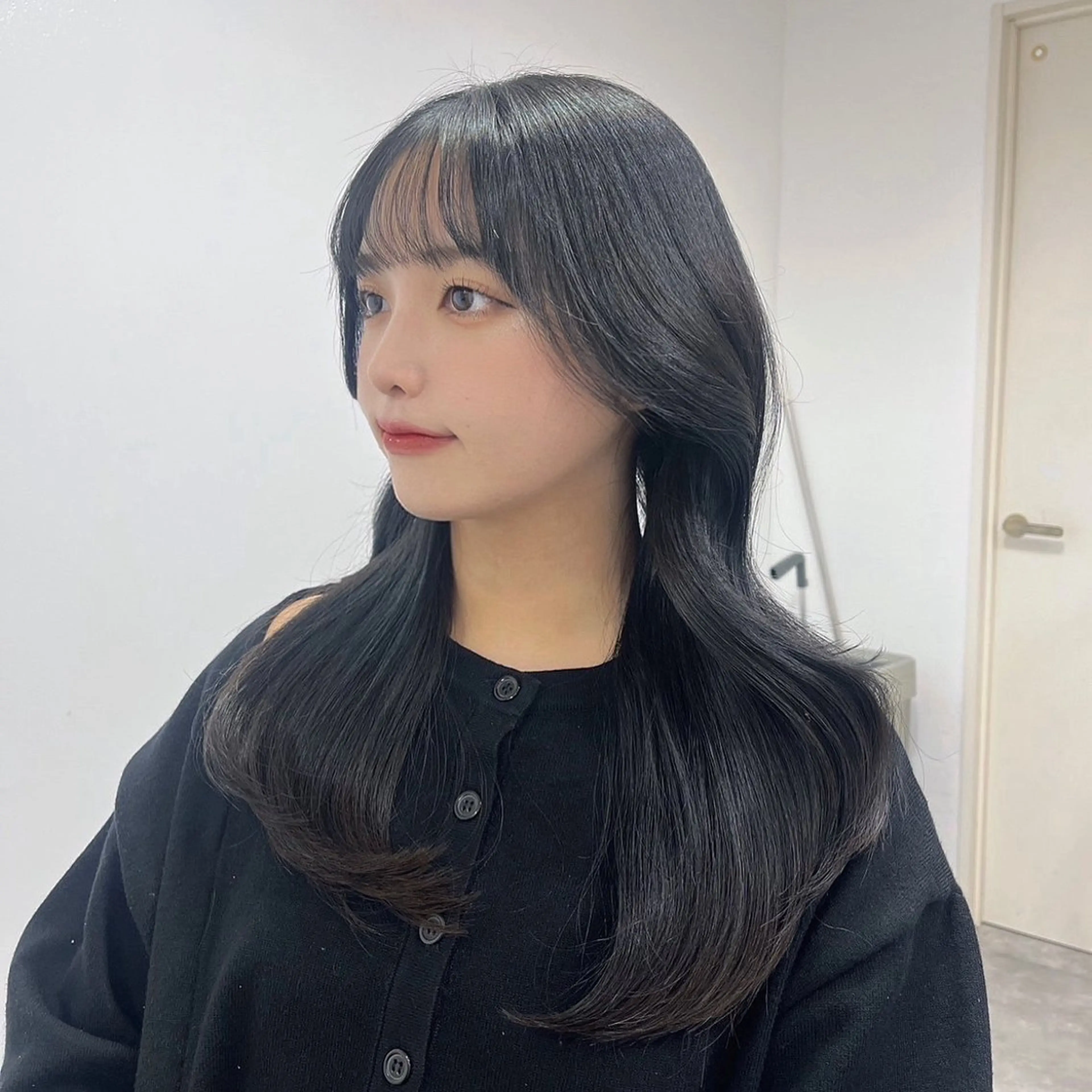 ロング ロング ヘアカラー トリートメント 𝑴𝑰𝑯𝑶 ／ワンホンヘアのヘアスタイル