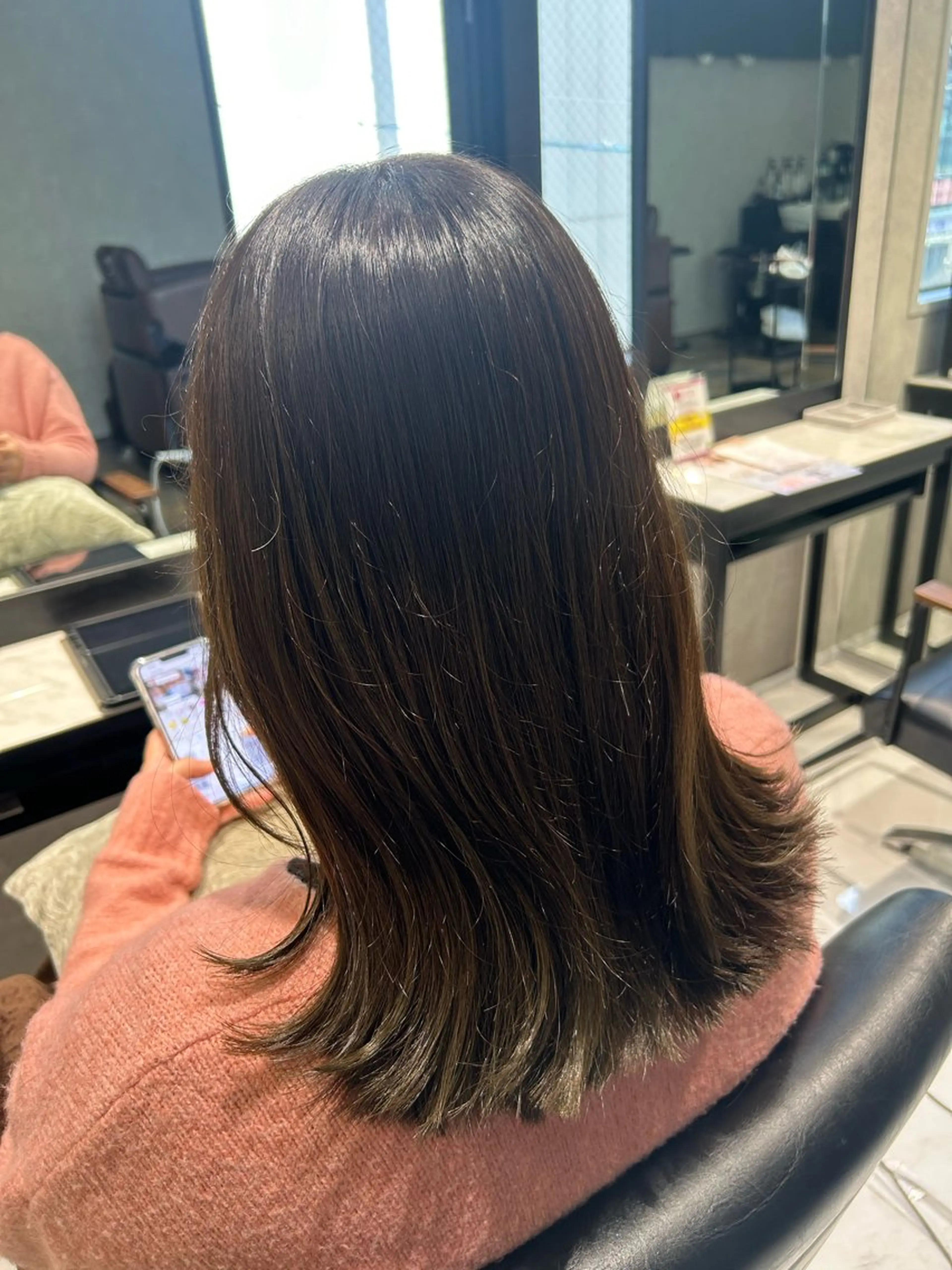 カラー カット ヘアカラー トリートメント 透明感カラー🩵 束感まつげ🪼海月のマツエク・マツパデザイン