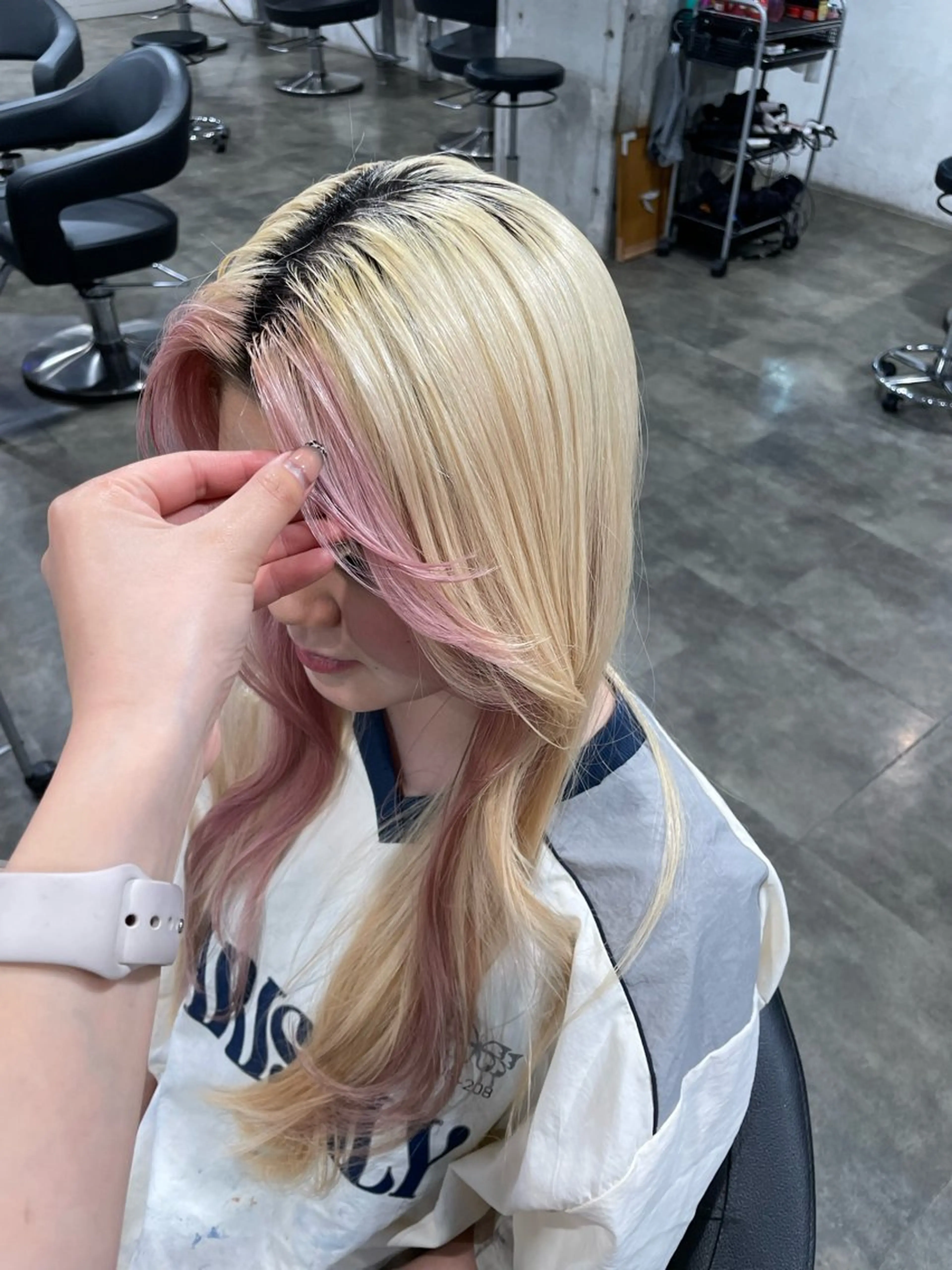 ロング カラー ヘアカラー ハイトーンブロンド 横浜💞ミオのヘアスタイル