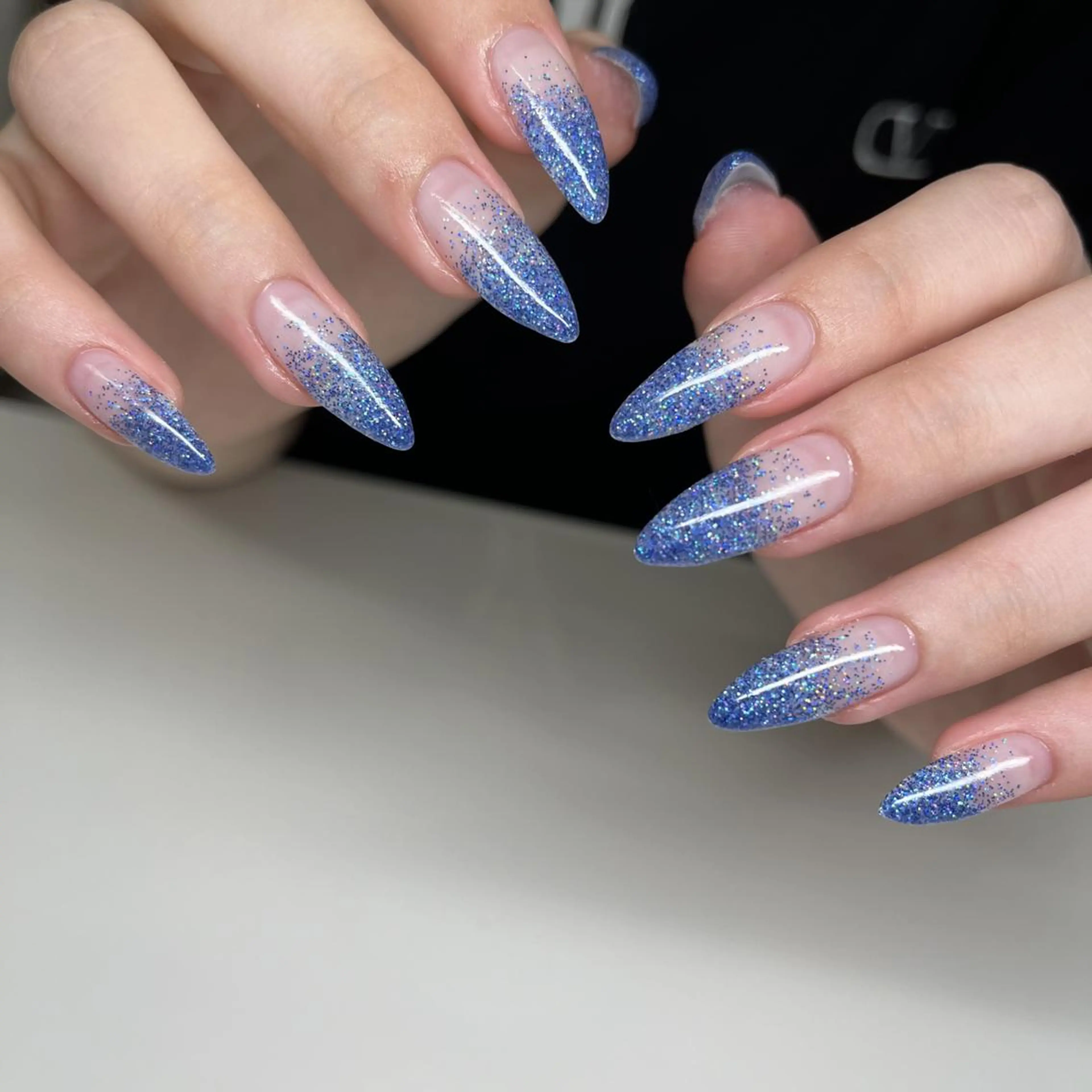 ネイル ブルー キラキラネイル ラメ(グリッター) ハンドネイル Bitty yurine🎀のネイルデザイン