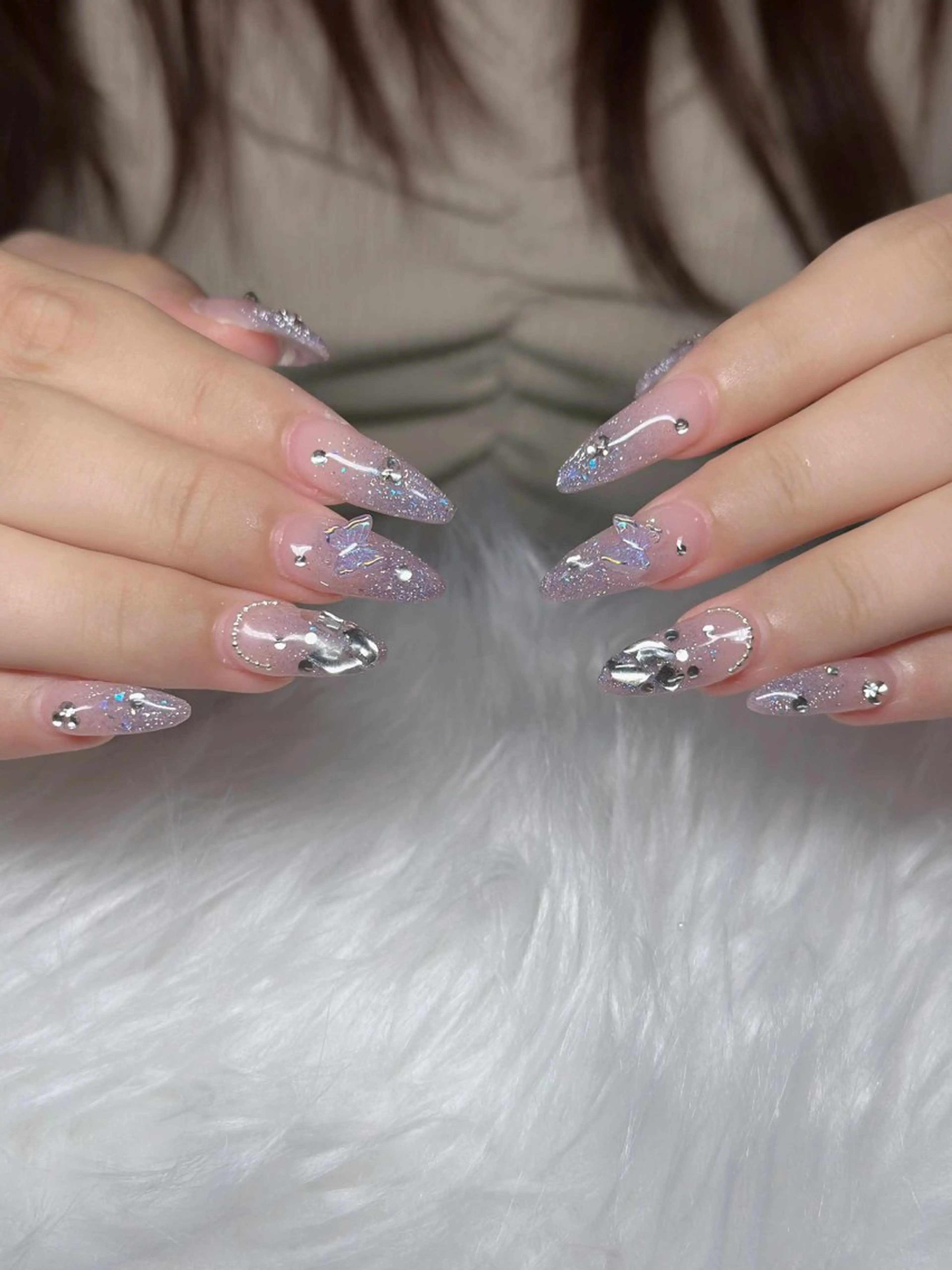 ネイル オーロラネイル フレンチネイル ジェルネイル ハロウィン キラキラネイル H.baby Nail Salon所属・H.baby Nail Salonのネイルデザイン