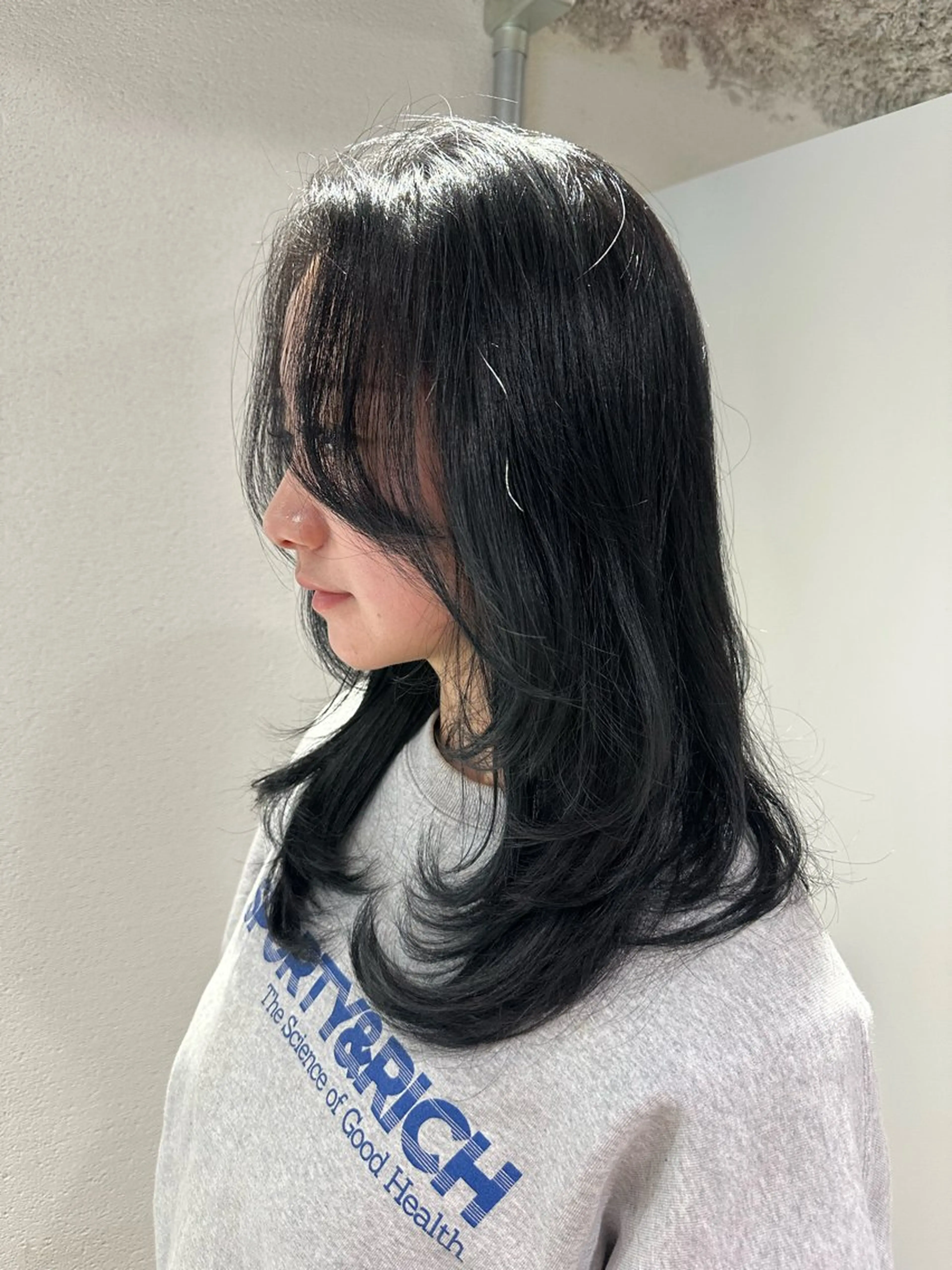 ミディアム カラー カット ヘアカラー トリートメント 海外風 レイヤー 💠MIKUのヘアスタイル
