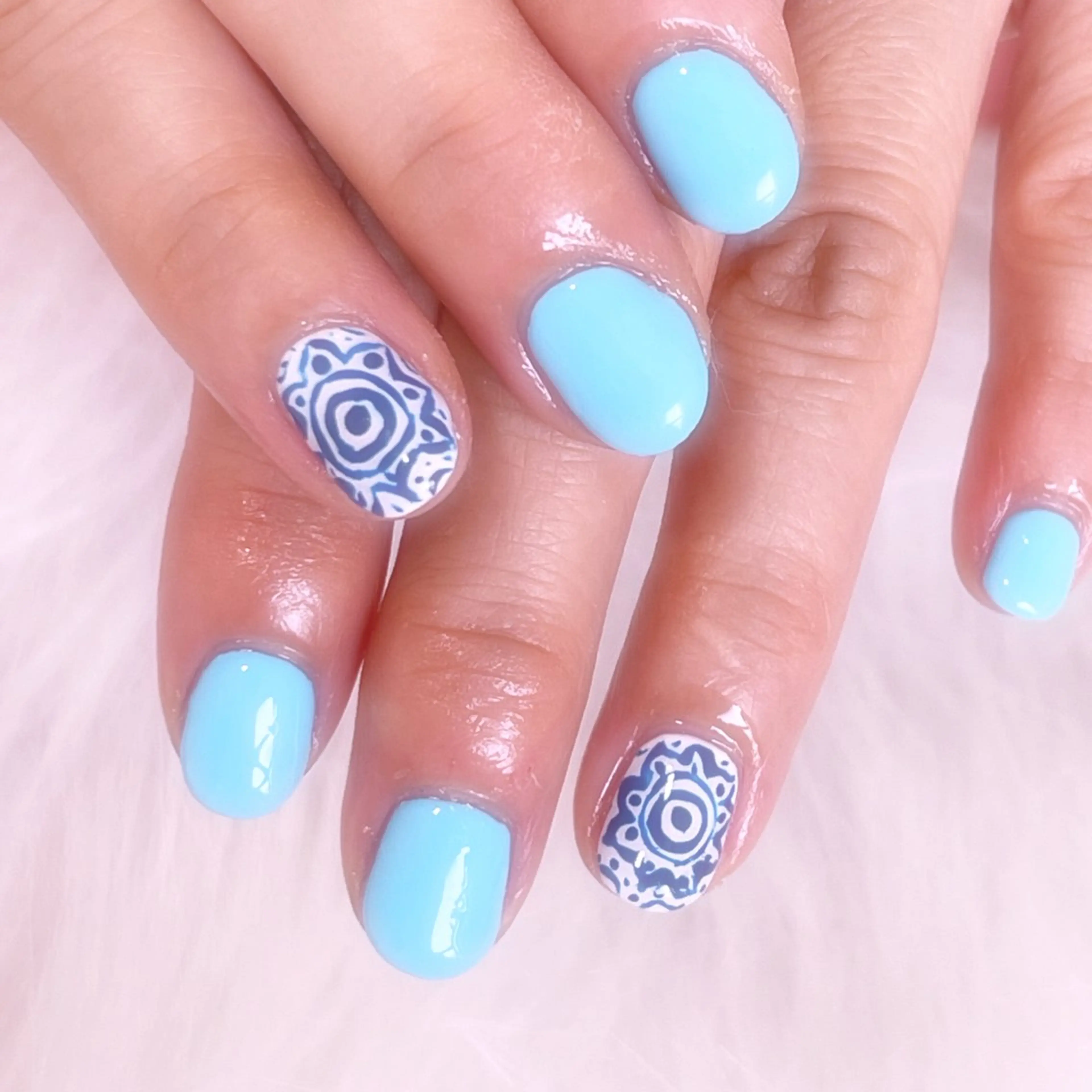 ネイル アートネイル ハンドネイル 梅島のネイル屋さん所属・梅島の ネイル屋さんのネイルデザイン