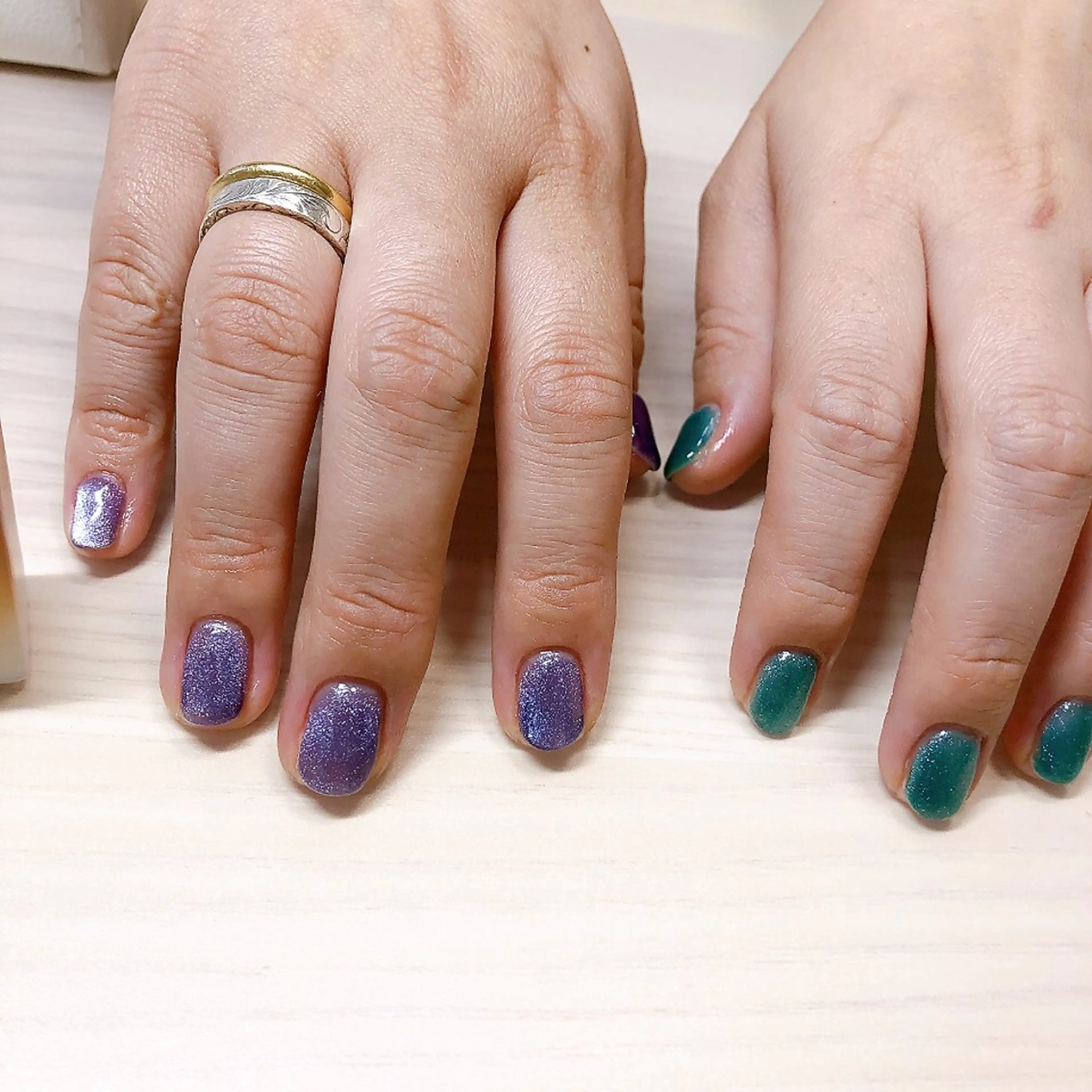 ネイル マグネットネイル ハンドネイル デ・アイム「nail salon MIMIPARUN」所属・ナリス化粧品 MIMIPARUNのネイルデザイン