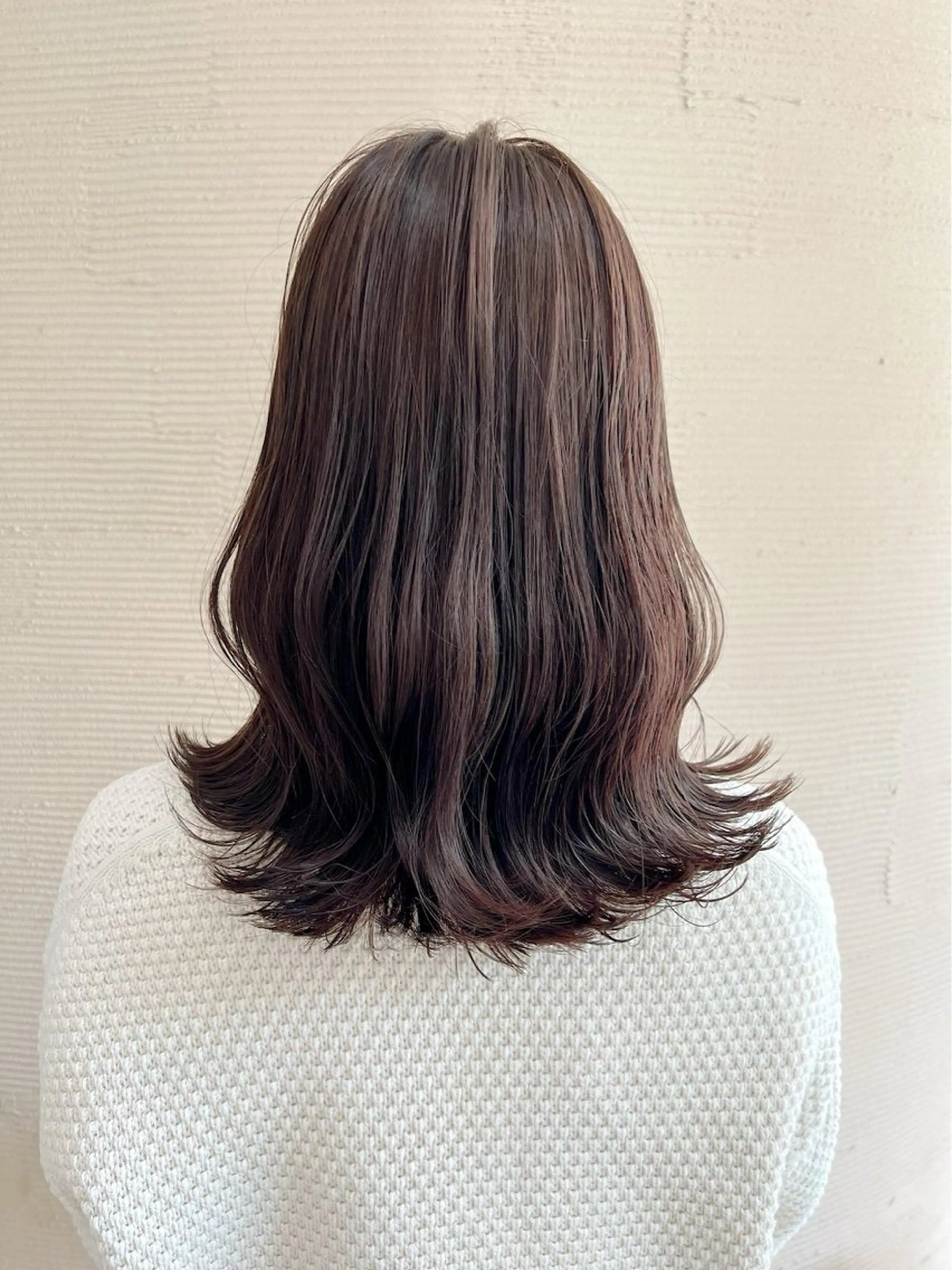 ミディアム カラー ヘアアレンジ バレイヤージュ ブリーチ ブロンド 透明感カラー イヤリングカラー ヘアカラー 岡山駅/縮毛矯正/ 透明感カラー/中家のヘアスタイル