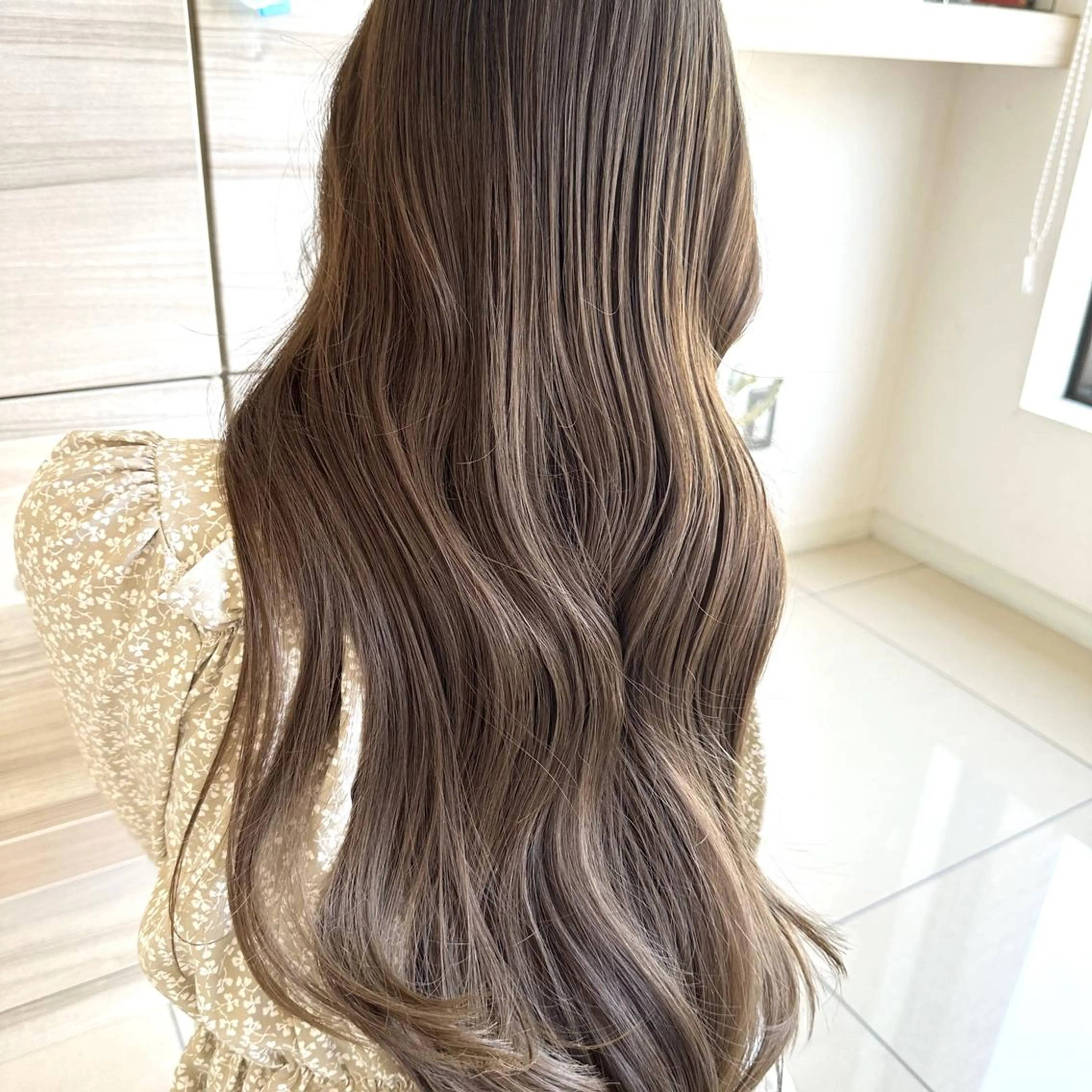 ロング カラー ヘアカラー 🐨カラー/縮毛矯正 岡　真海🐨のヘアスタイル