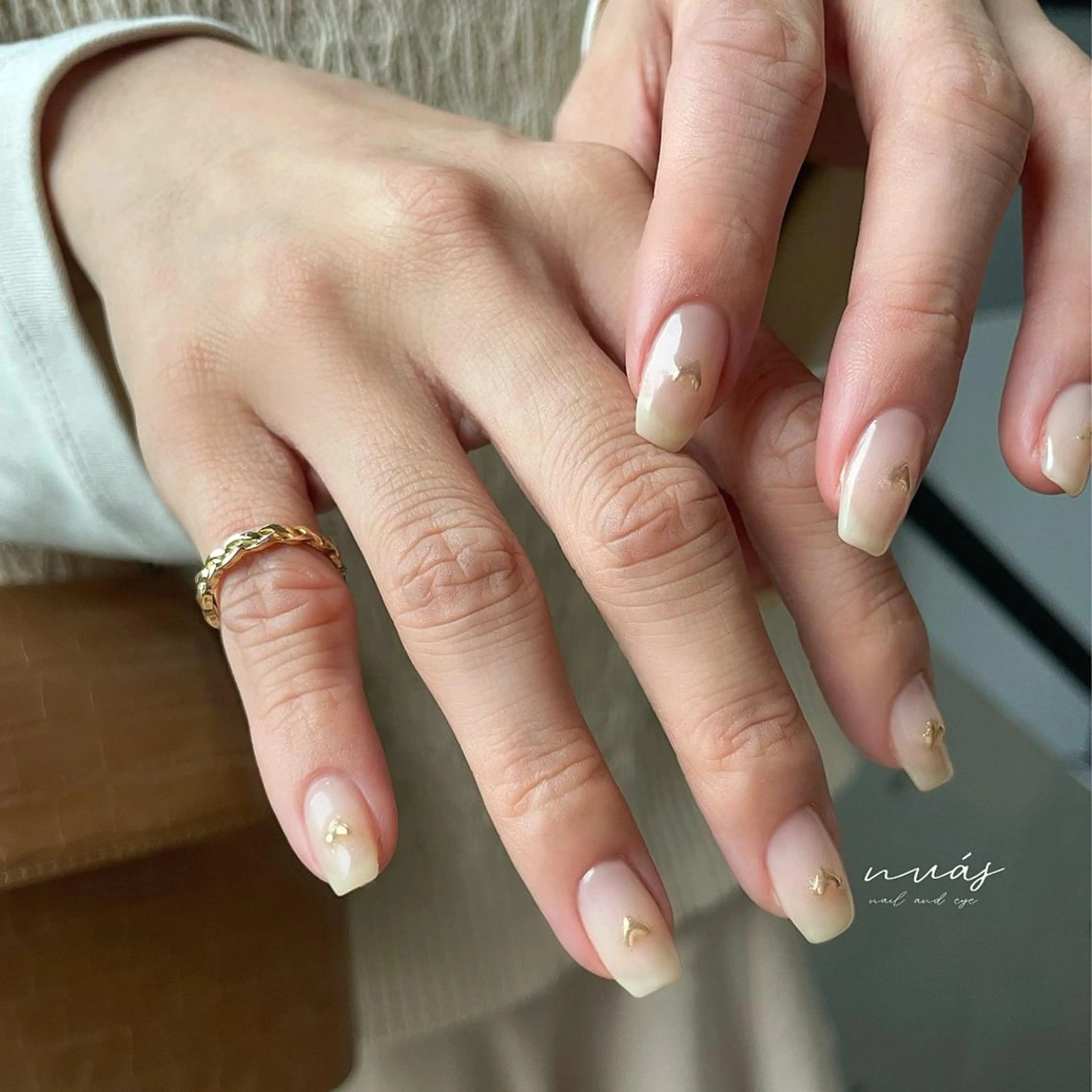 ネイル ハンドネイル nuás nail & eyeのネイルデザイン