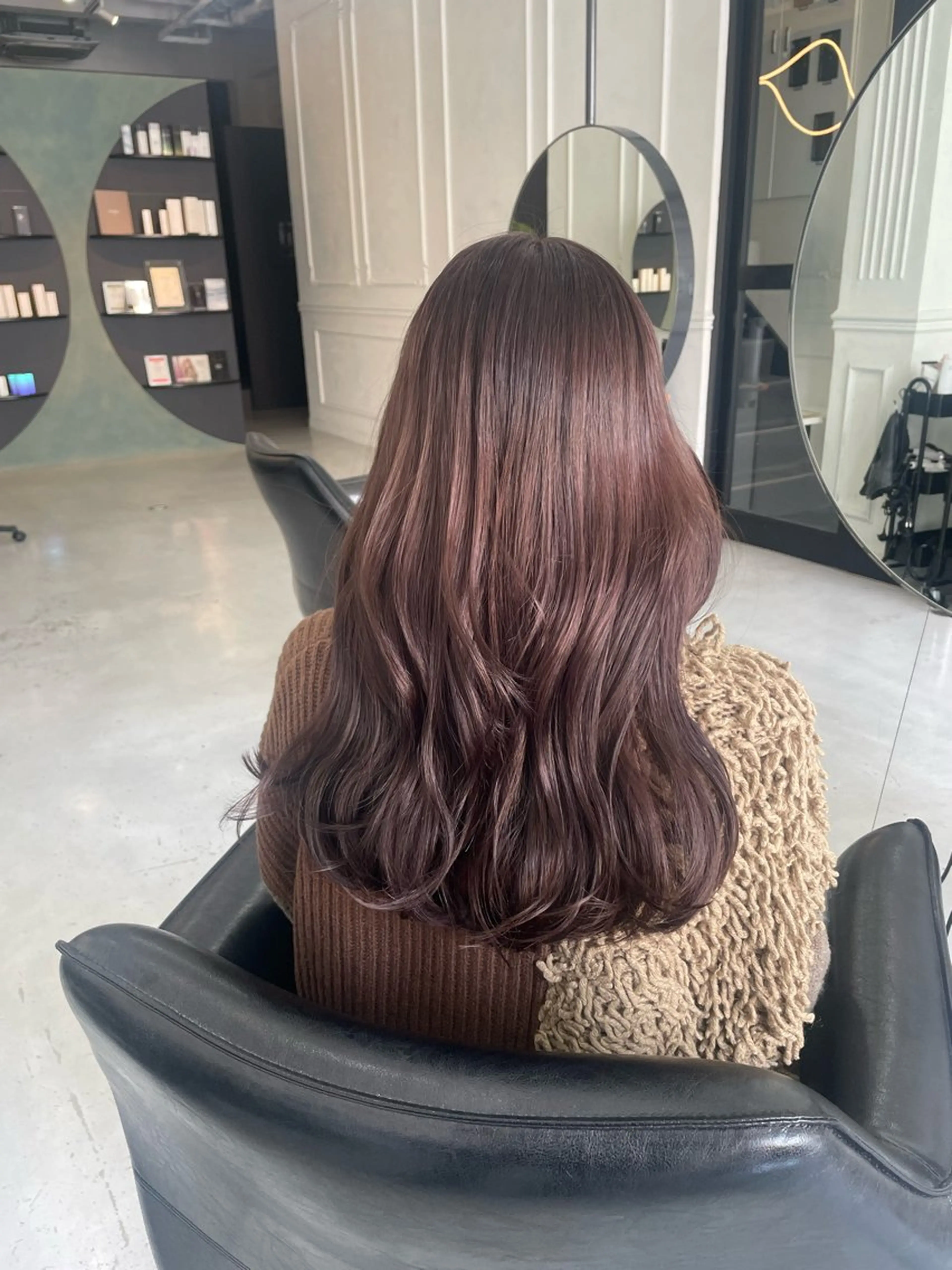 ロング ピンクブラウン ヘアカラー MaisonHALU さくらのヘアスタイル