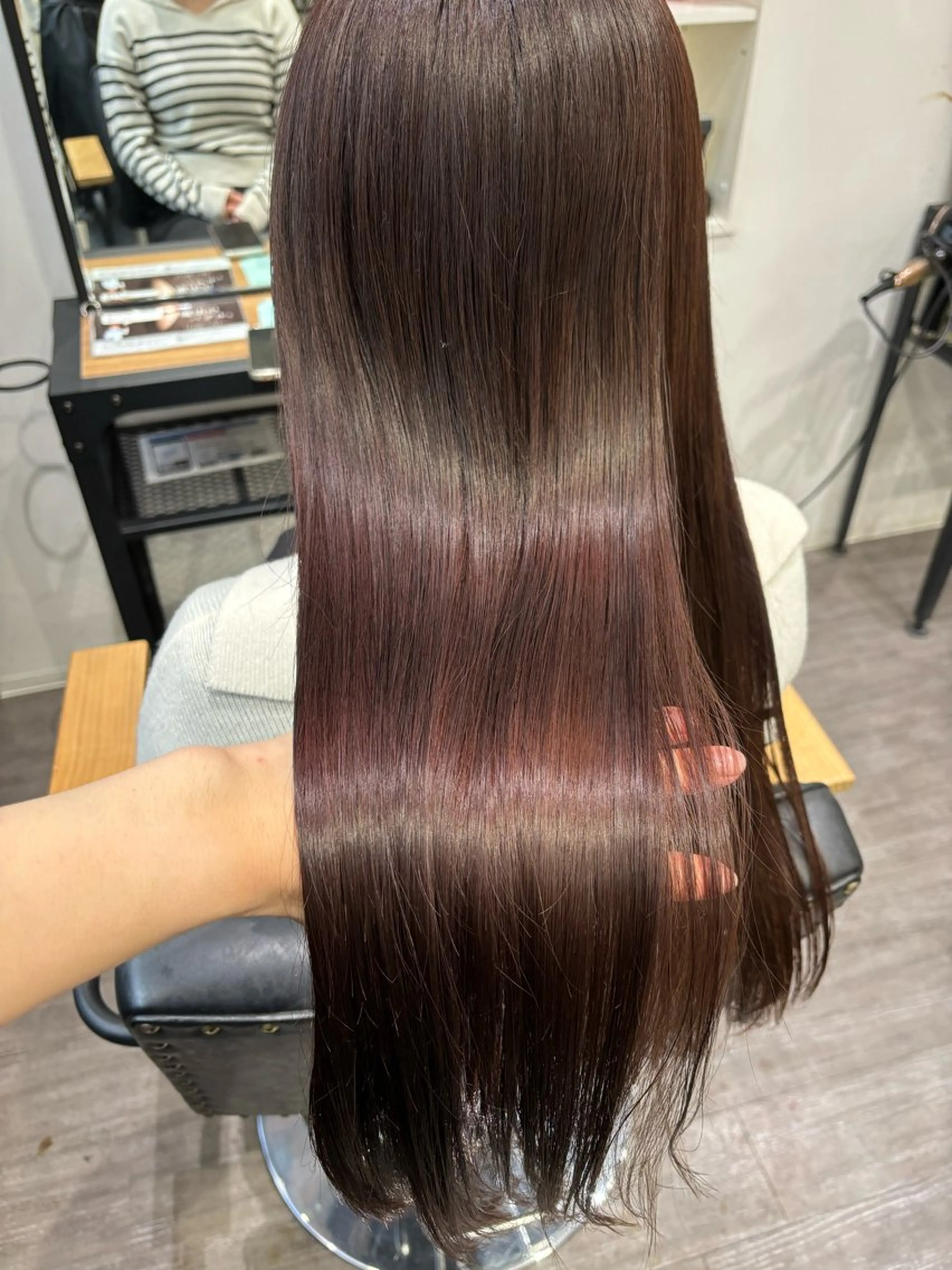 ロング レッドブラウン cocotte🦋 miyuのヘアスタイル
