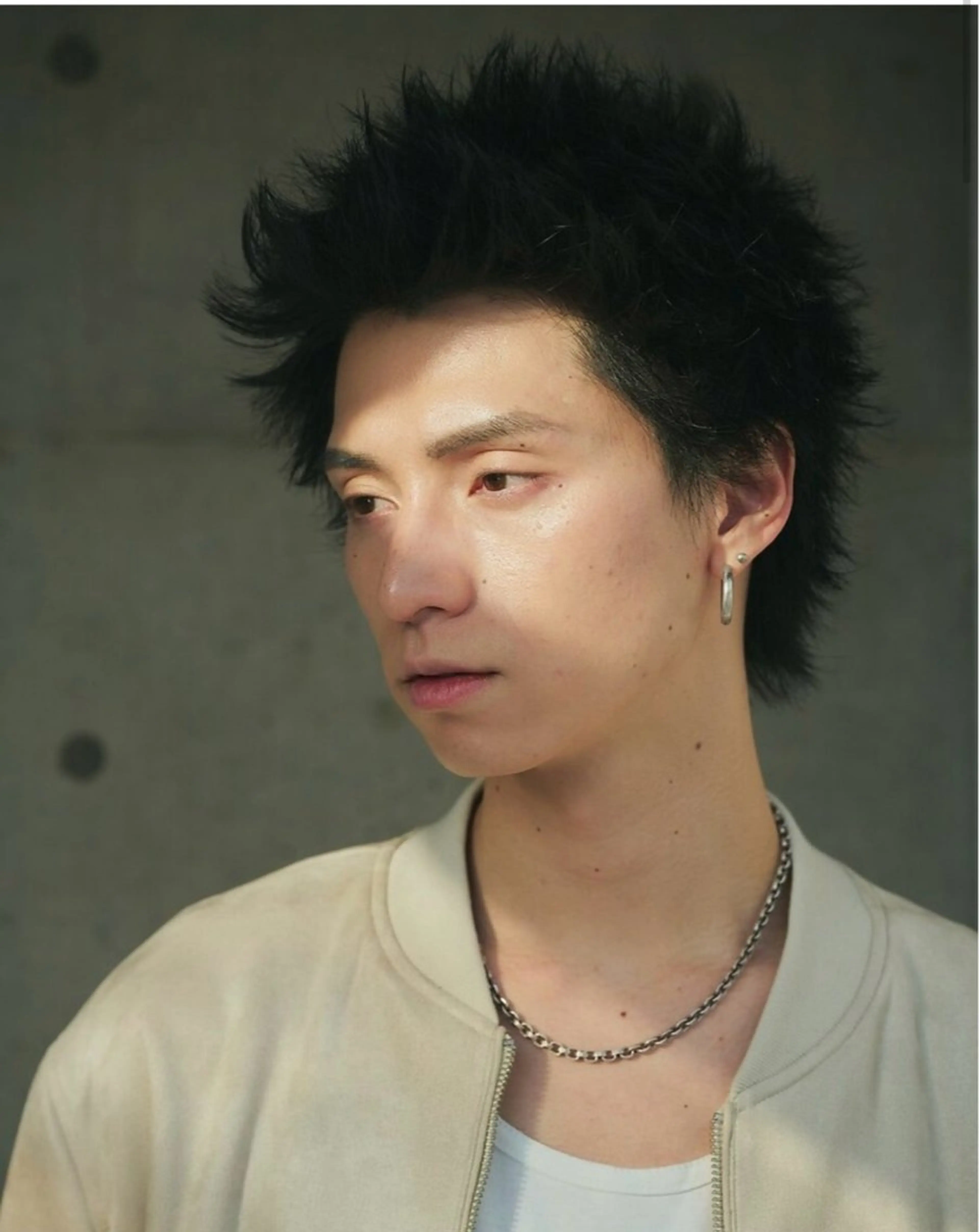 スパイキーショートの写真