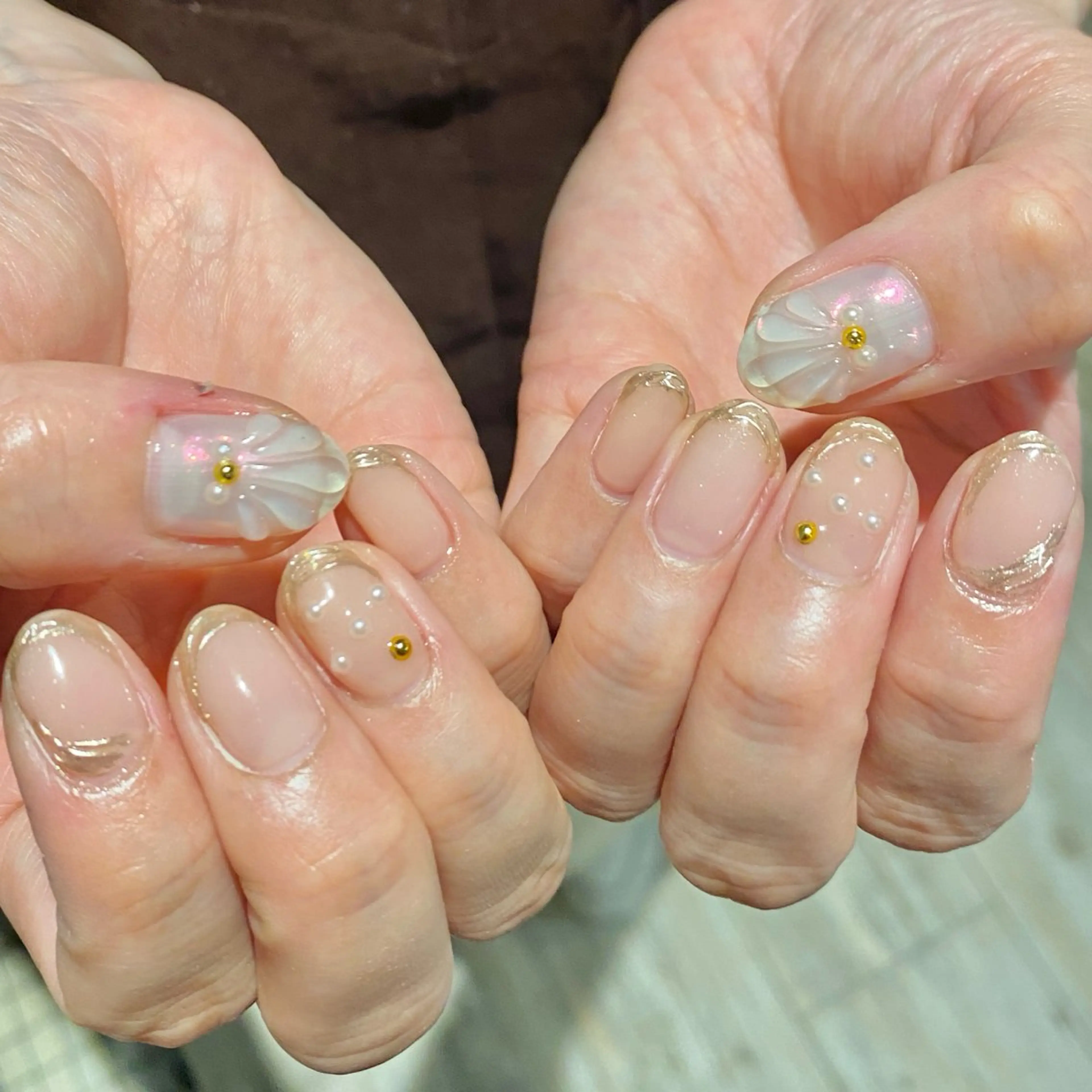 ネイル オーロラネイル ニュアンスネイル 夏ネイル ハンドネイル Loca所属・nailsalon Locaのネイルデザイン