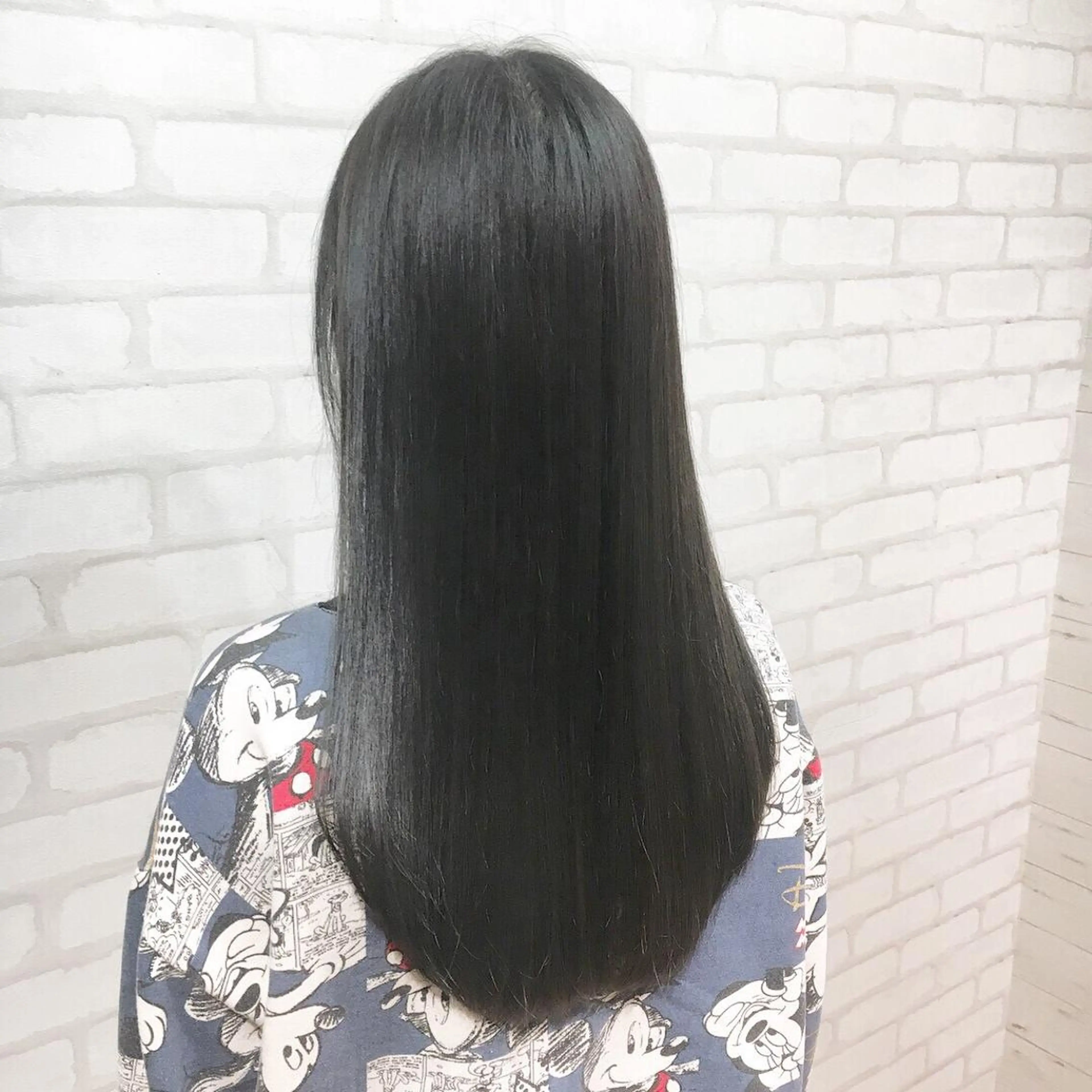 ロング ミヤザキ タクトのヘアスタイル