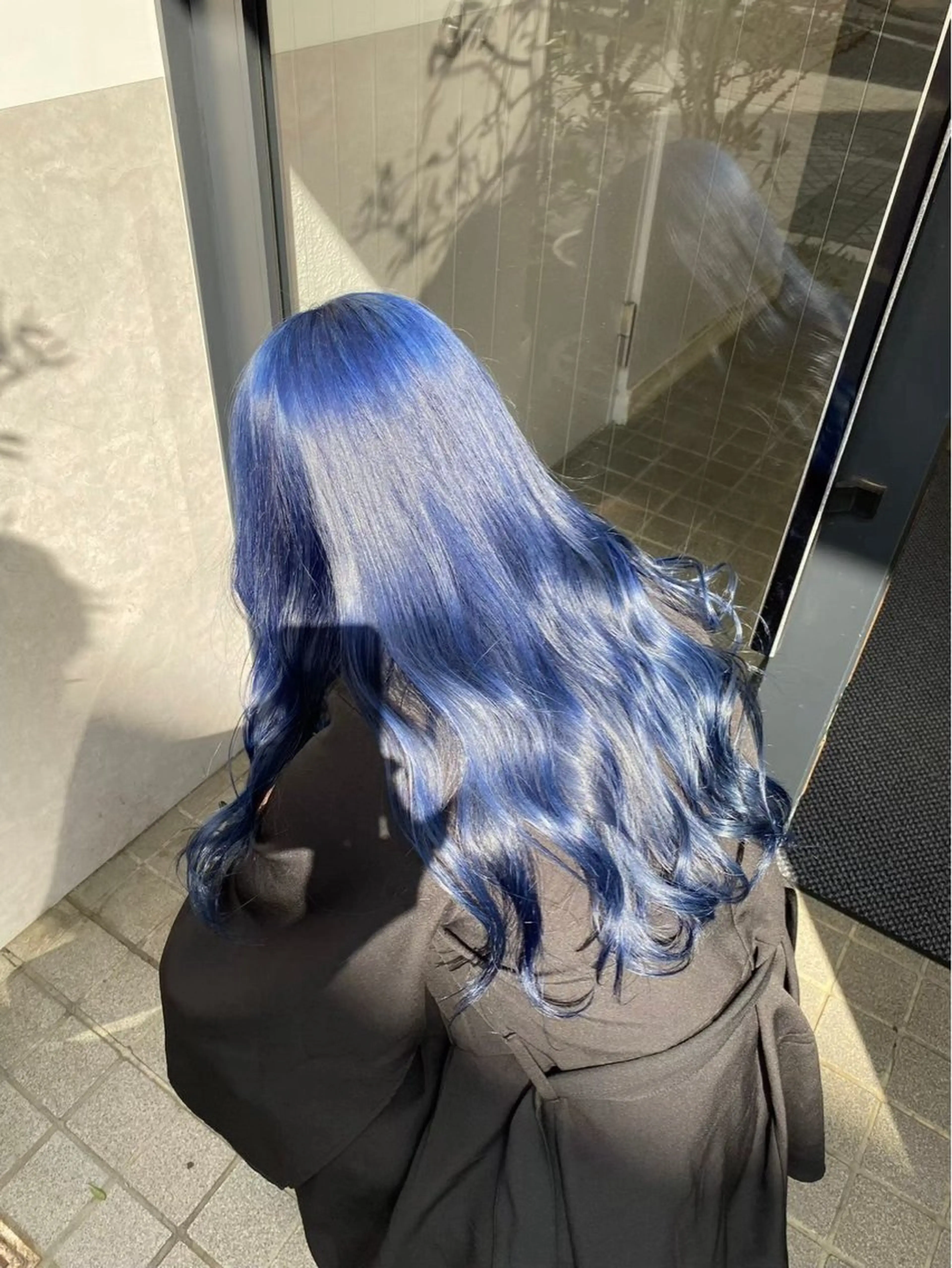 ロング カラー ヘアアレンジ 切りっぱなしボブ ブリーチ ダブルカラー イヤリングカラー ハイライトカラー 🩵 iona 🩵のヘアスタイル