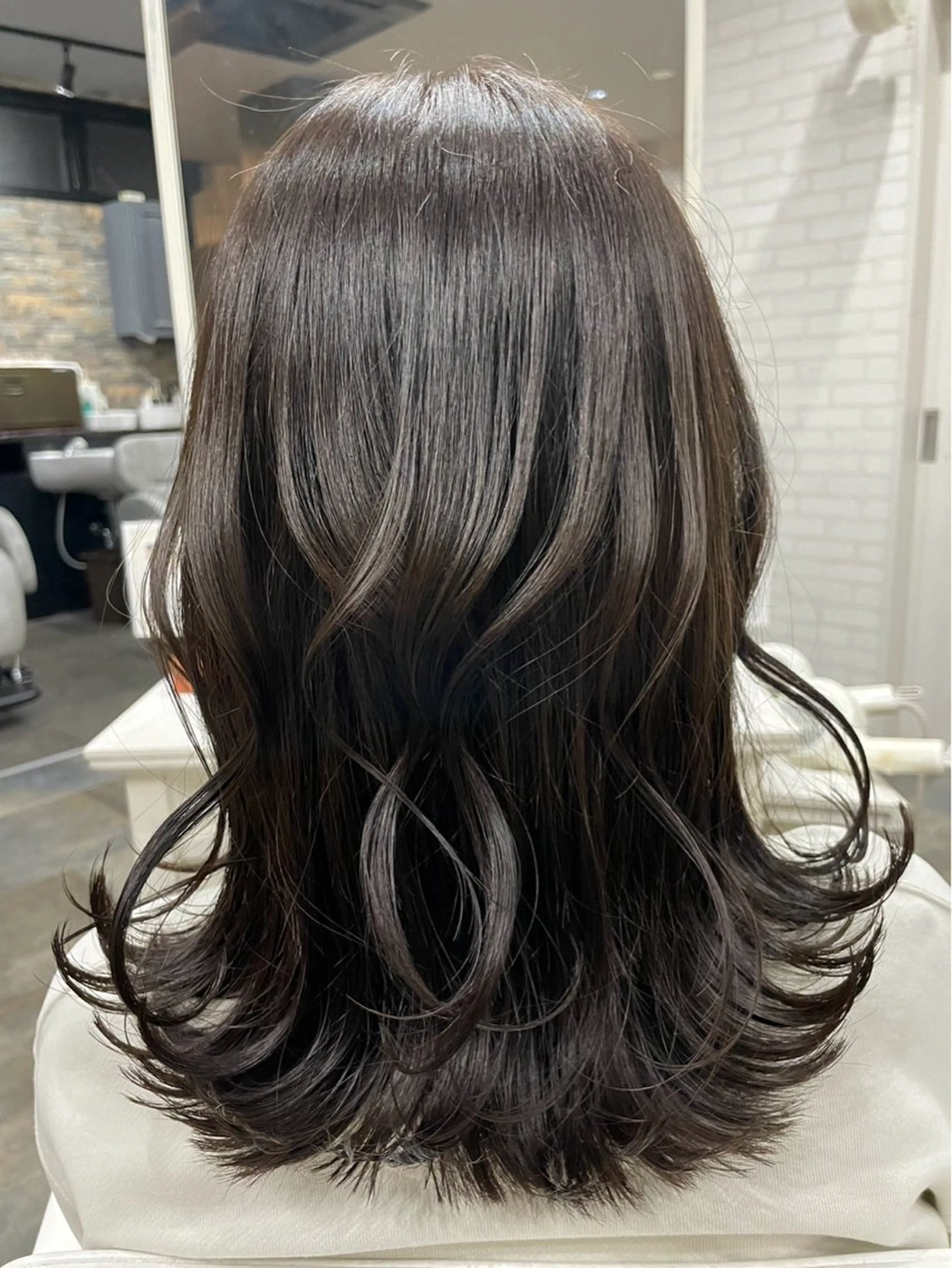 ミディアム ボブレイヤー ミディアムパーマ ミストバング ボブ ハイライト カット ヘアカラー トリートメント The Apartment of Solon Citta 船橋609所属・髪質改善/美髪/個室 /マンツーマン/ハラのヘアスタイル