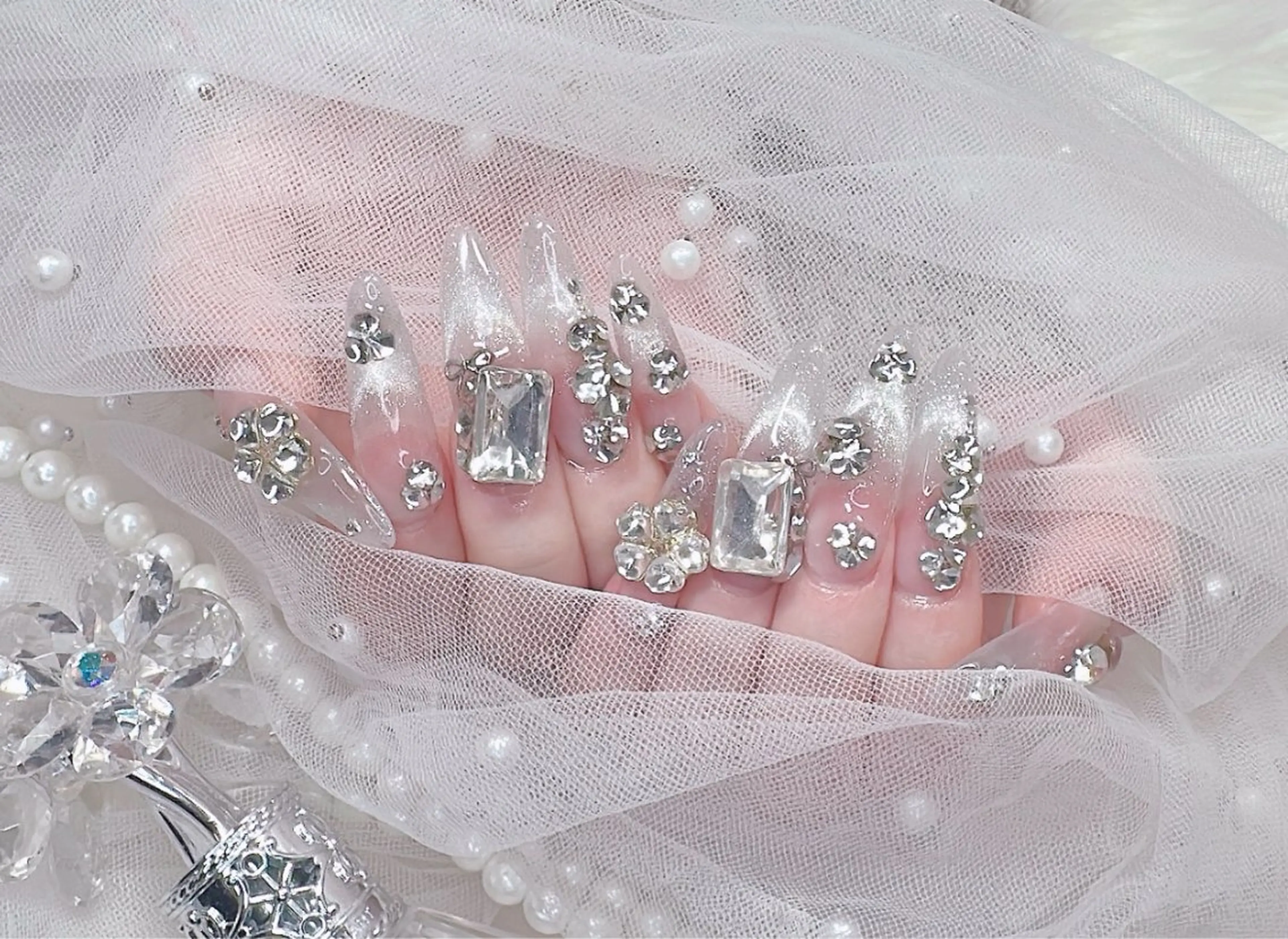 ネイル R nailsalon所属・R salonのネイルデザイン