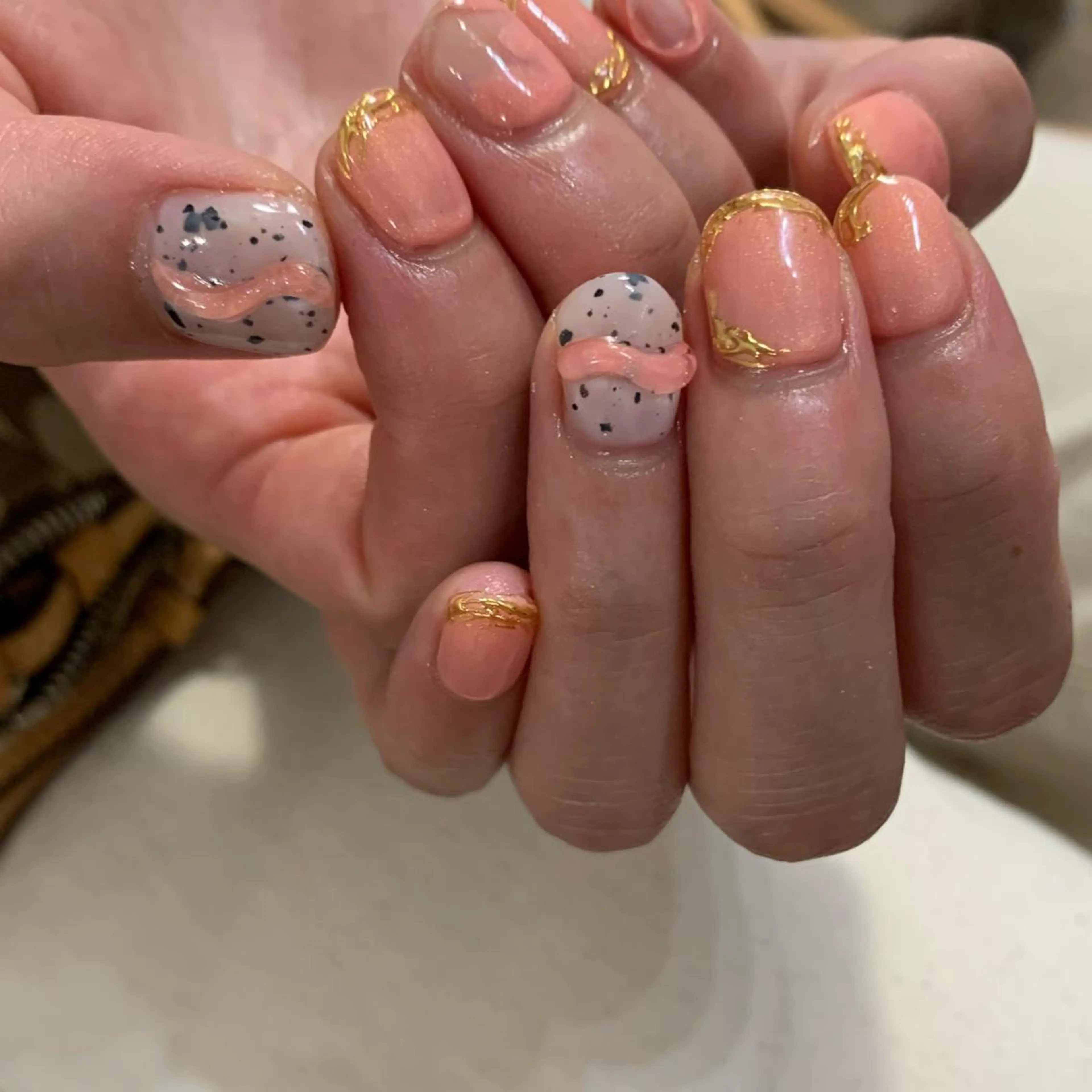 ネイル ハンドネイル emanon 新宿東口店所属・nailist akariのネイルデザイン