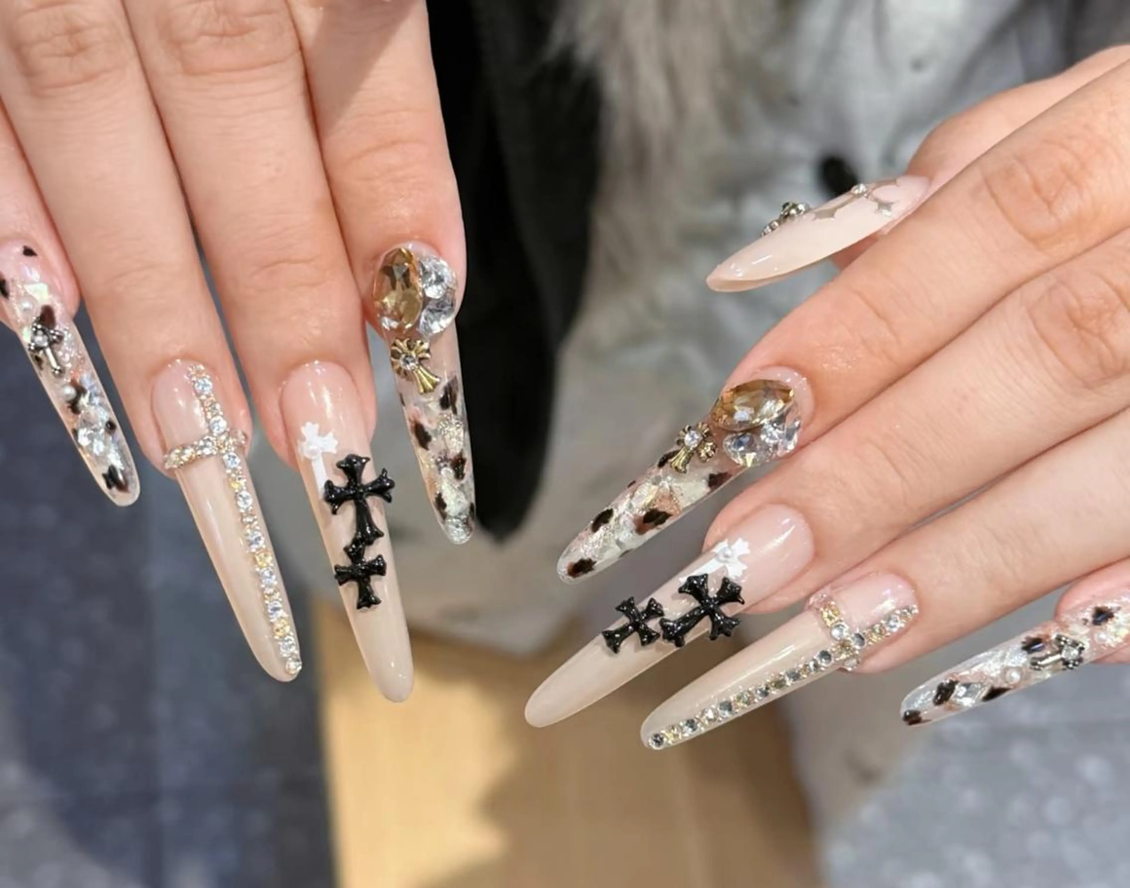 ネイル ハンドネイル エ リのネイルデザイン