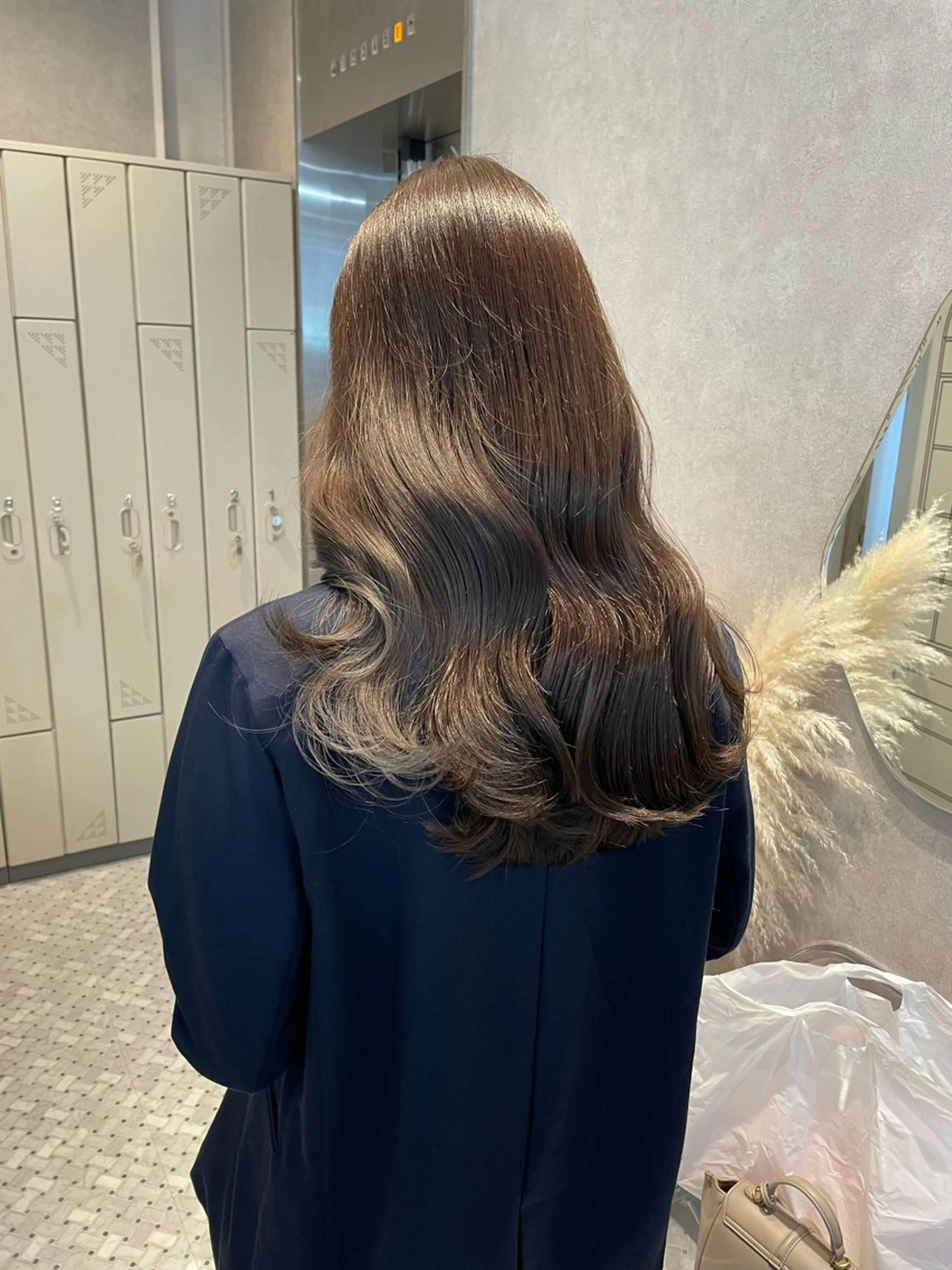 【人気No. 1✨】韓国風小顔カット+髪質改善inケアカラー+TOKIOトリートメントの写真