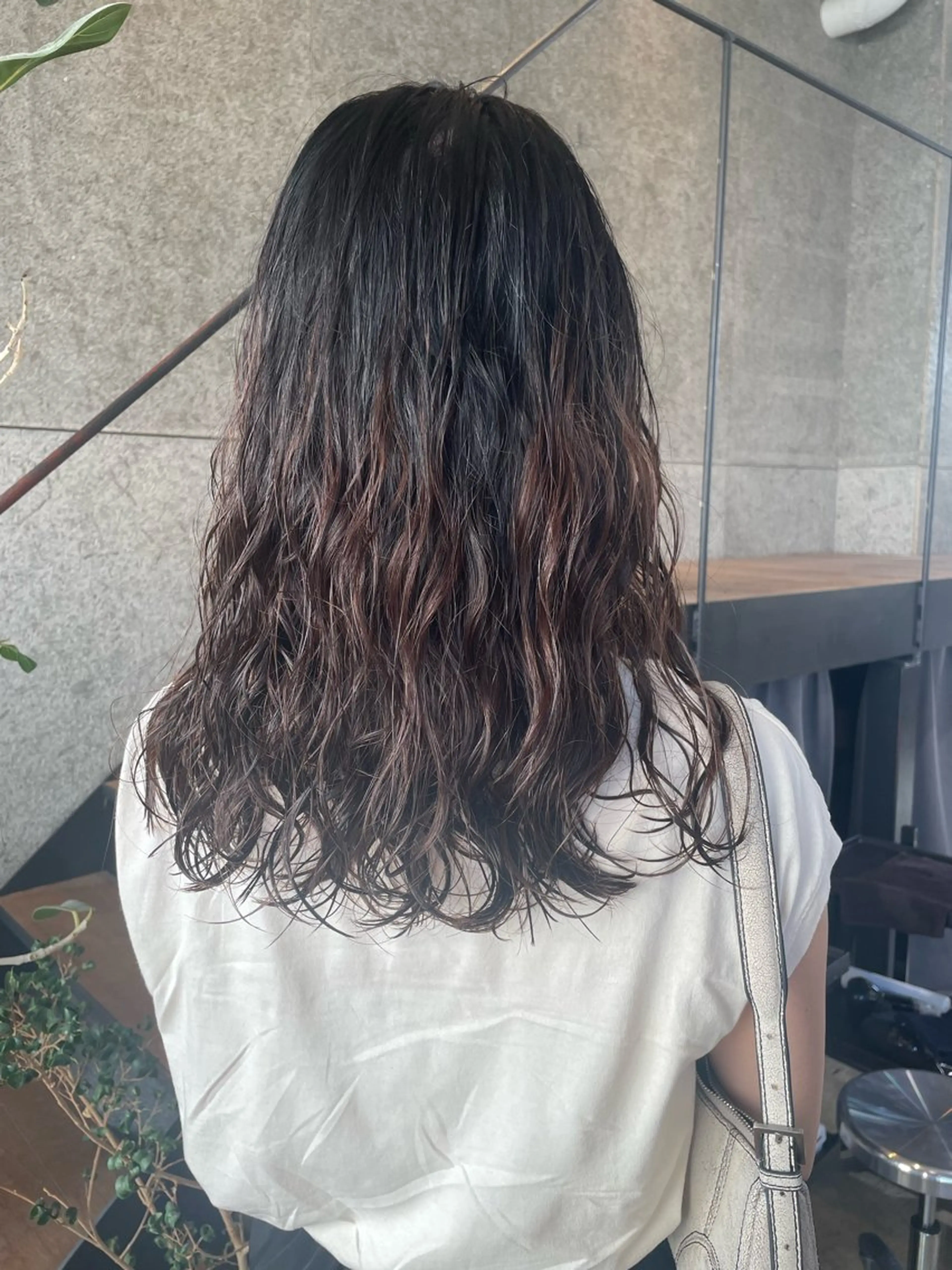 ロング パーマ カット 縮毛矯正 トリートメント 🍋髪質改善× 透明感カラー ジュリのヘアスタイル