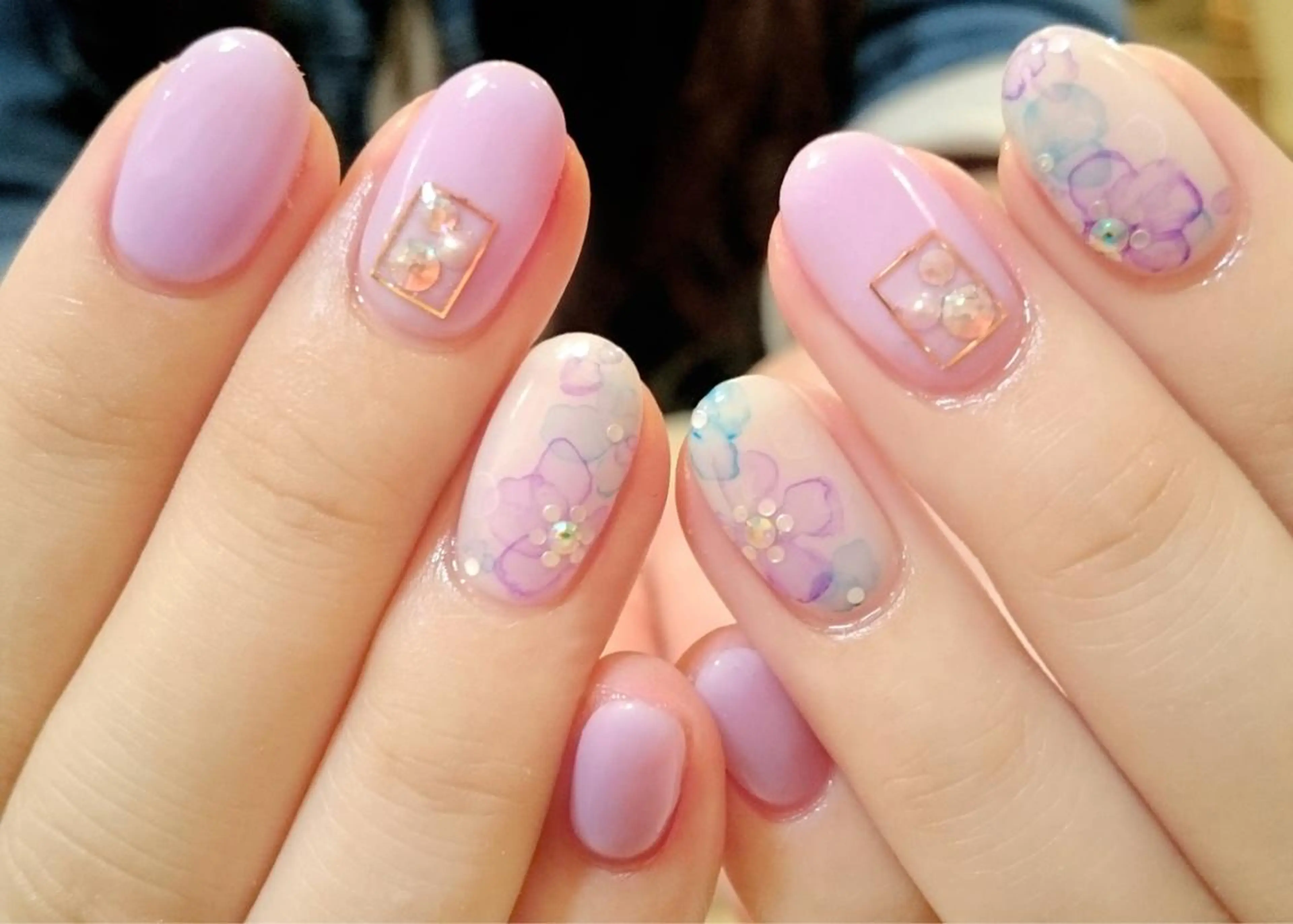 ネイル ネイル＆フラワーサロン〜Ri✦hiro〜鳥栖店所属・HIRATA RIEのネイルデザイン