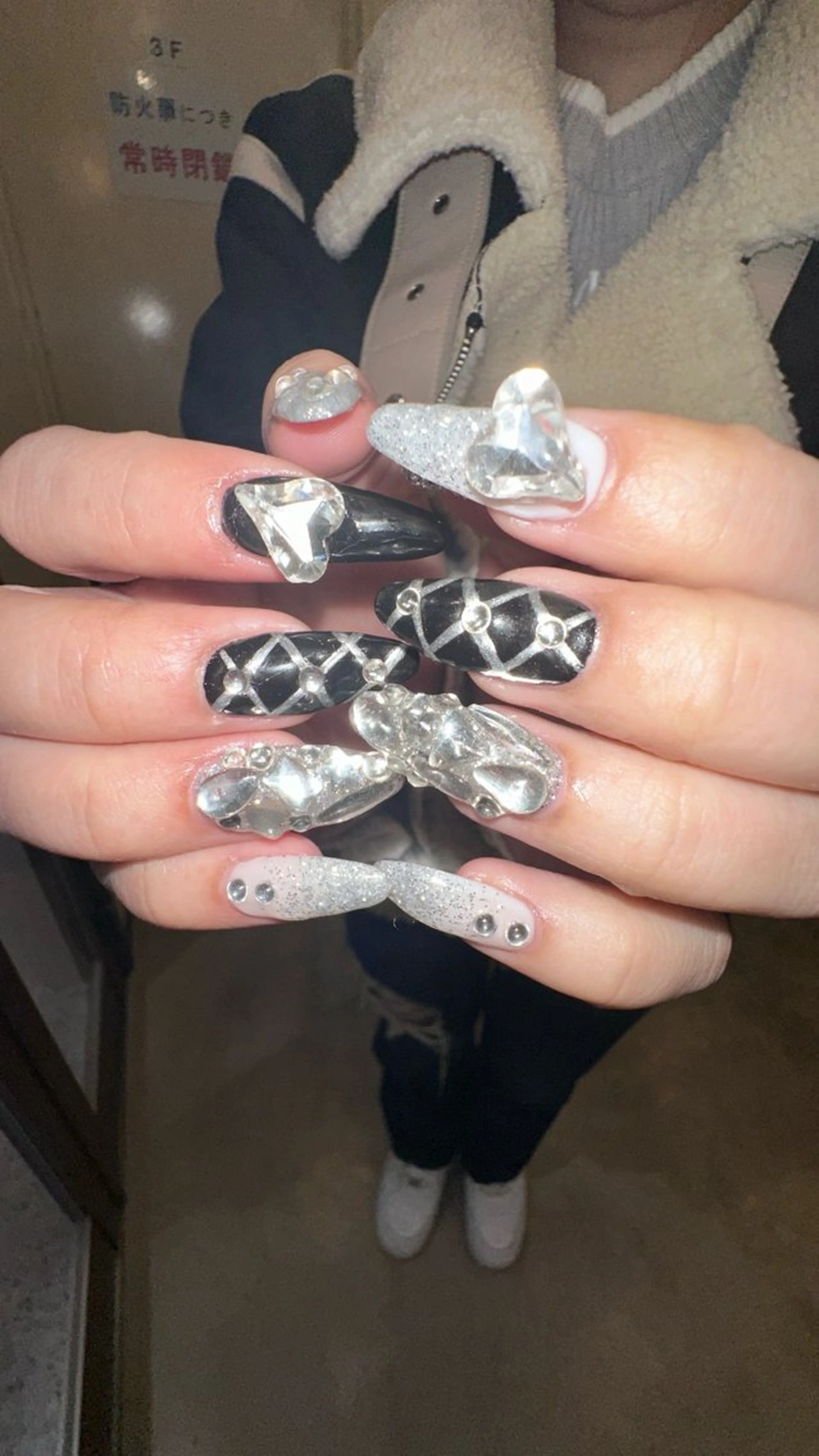 ネイル ハンドネイル 👽個性派ネイル🎀 komachiのネイルデザイン