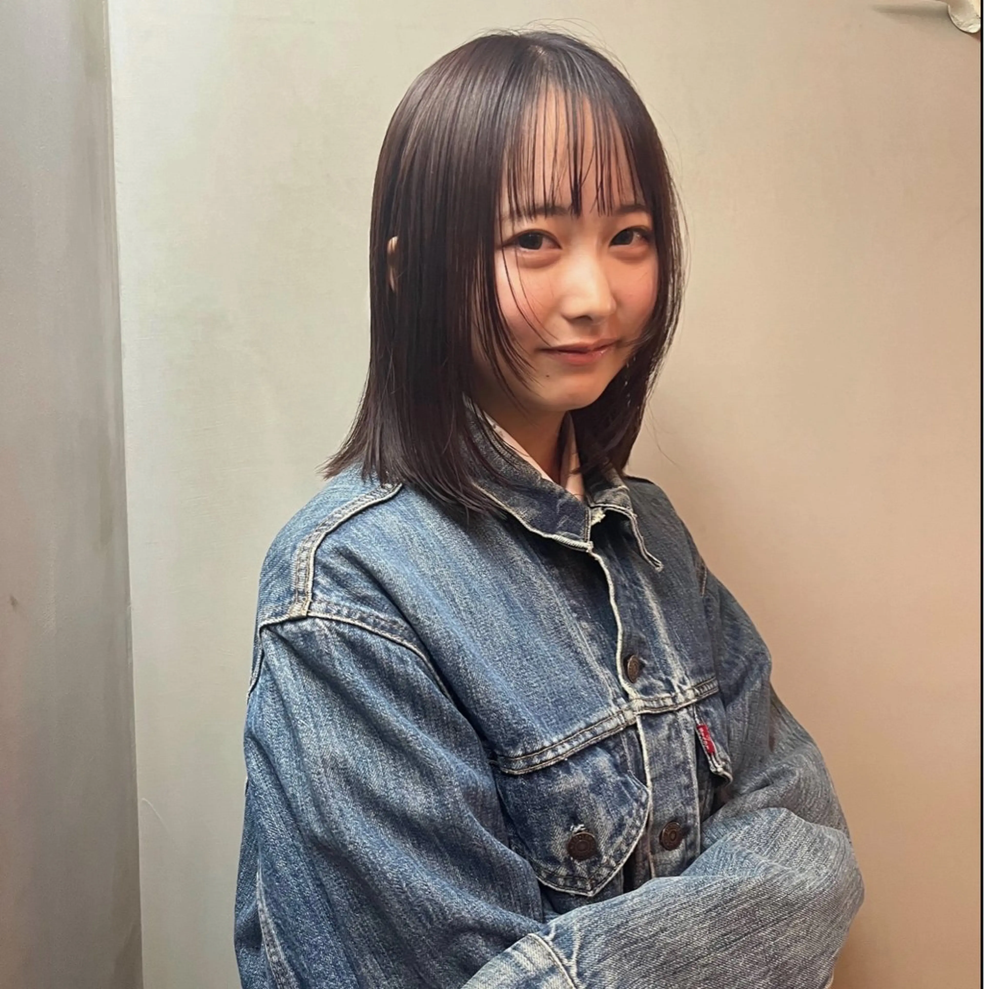 ミディアム カラー gattaca cocoroのヘアスタイル