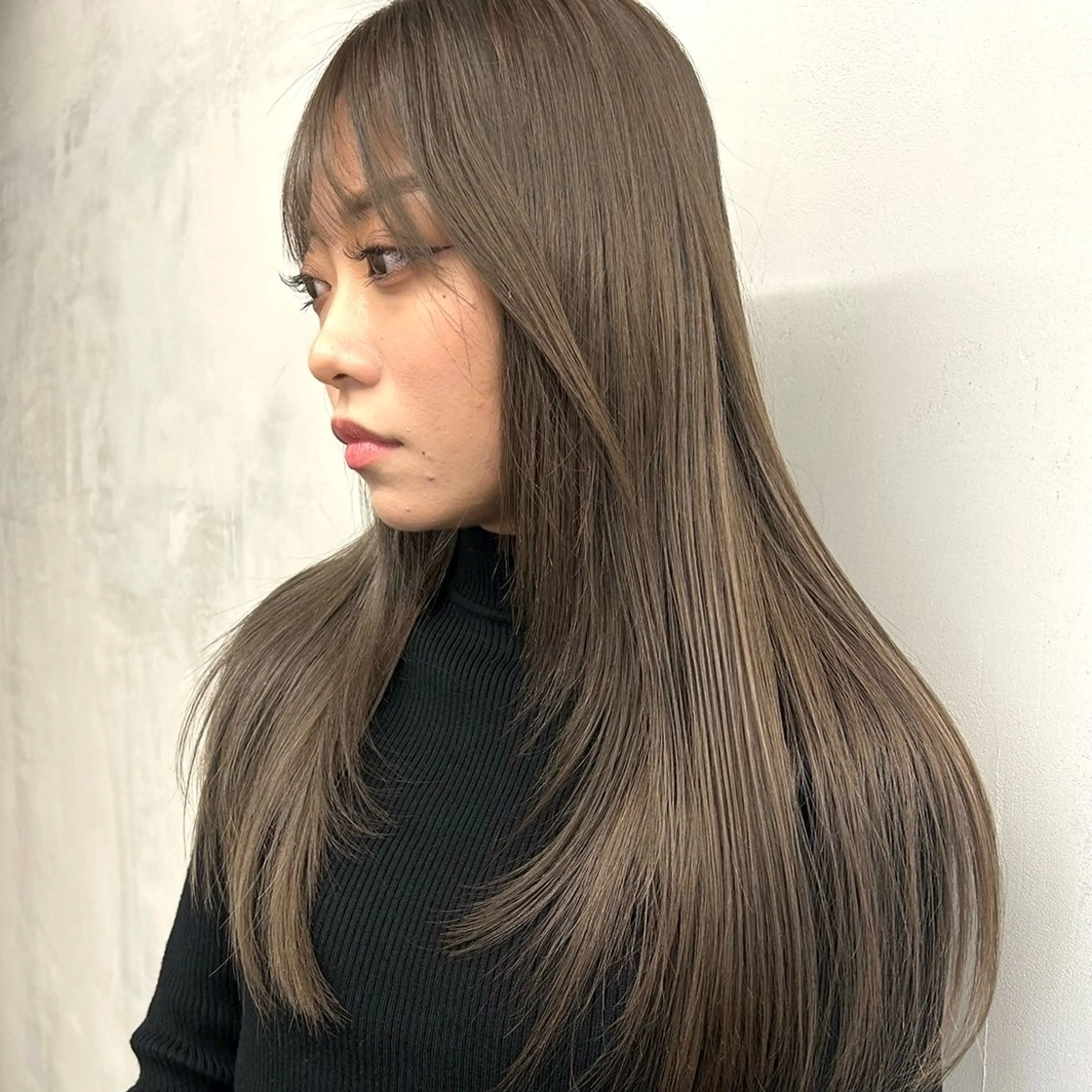 カラー 博多/ ブリーチ/暖色/色味のヘアスタイル