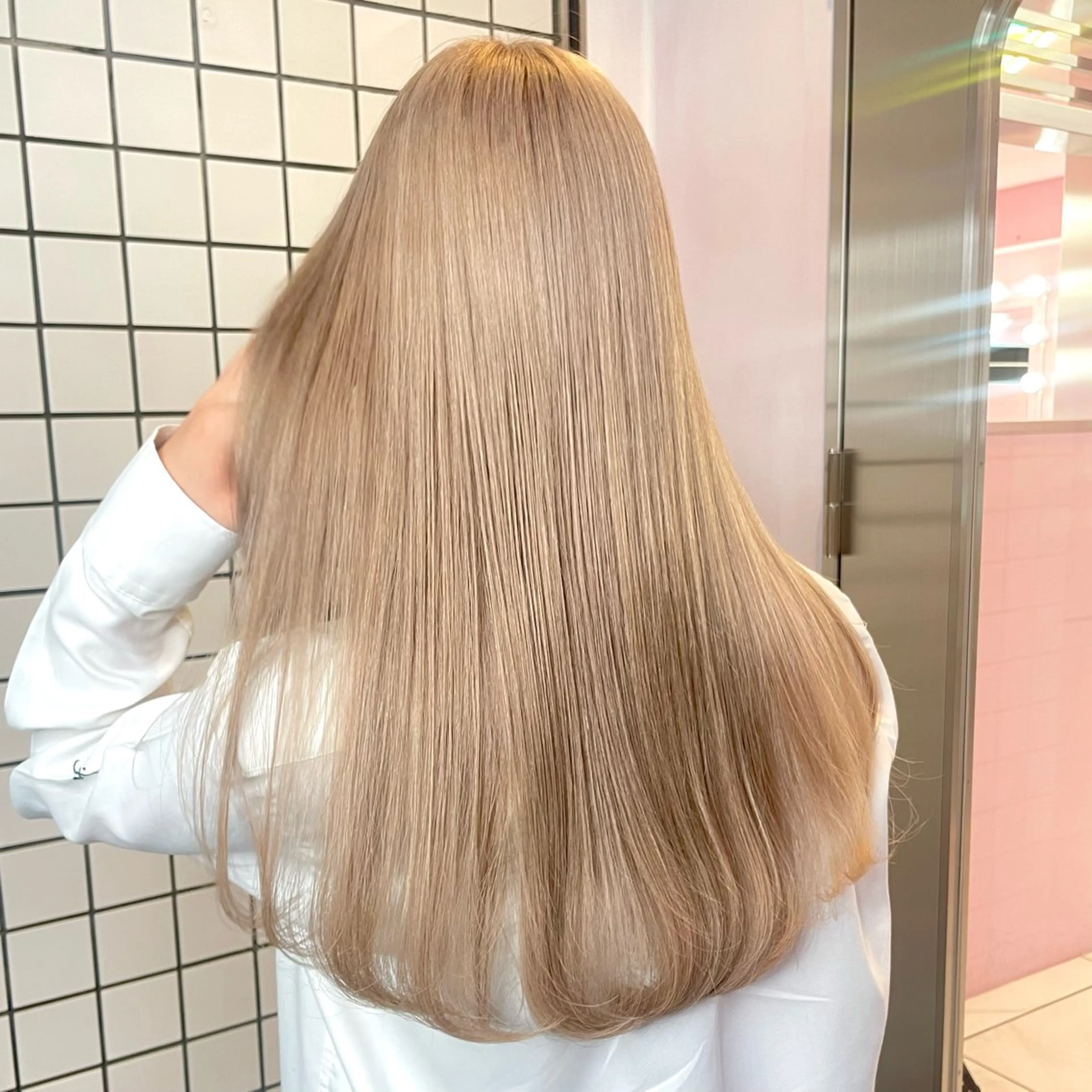 ロング カラー ヘアカラー トリートメント SAKURA 艶カラー/ヘアセットのヘアスタイル