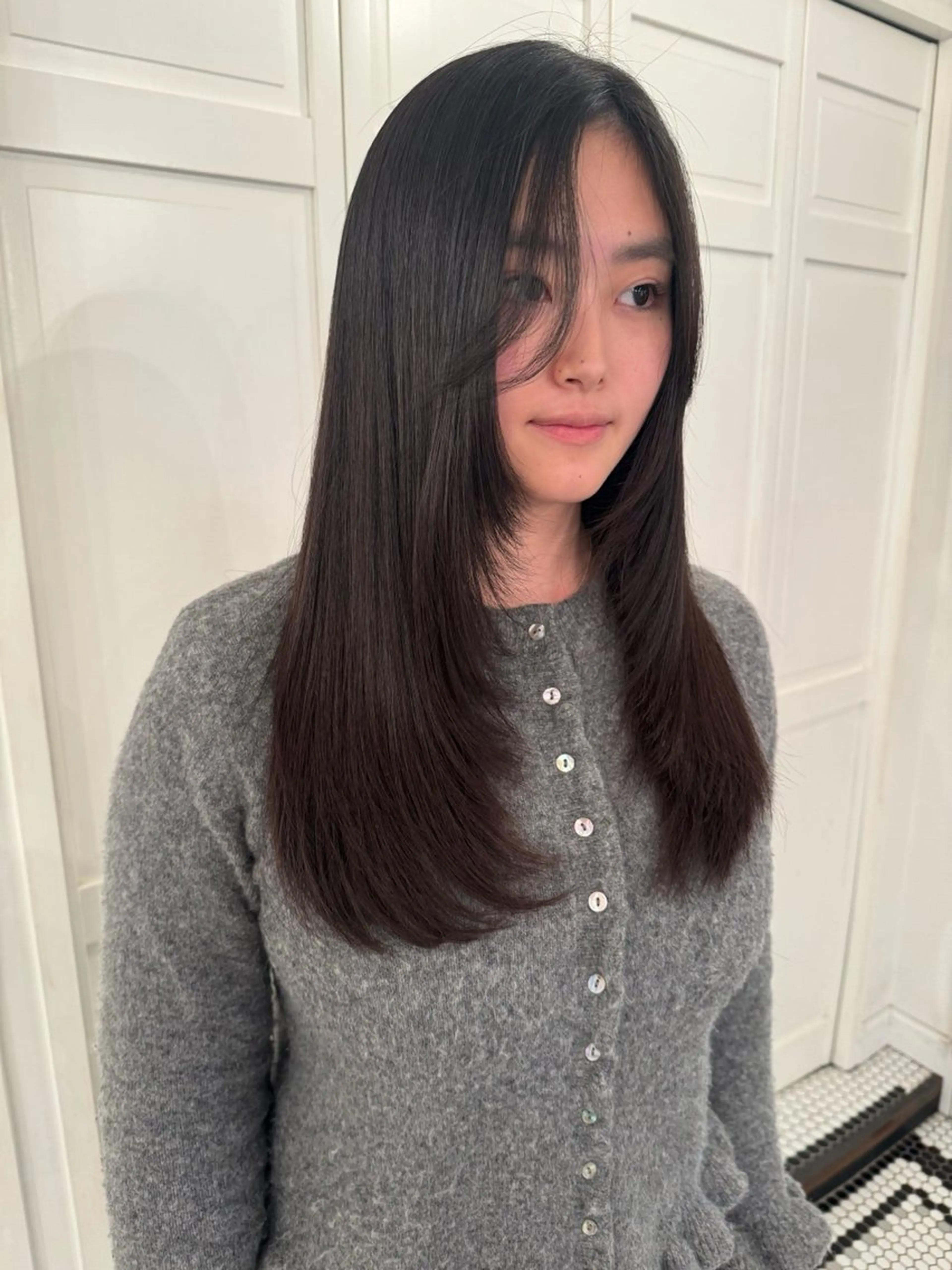 ロング カット ヘアカラー ブリーチカラー🎀 韓国風/寺門美優のヘアスタイル