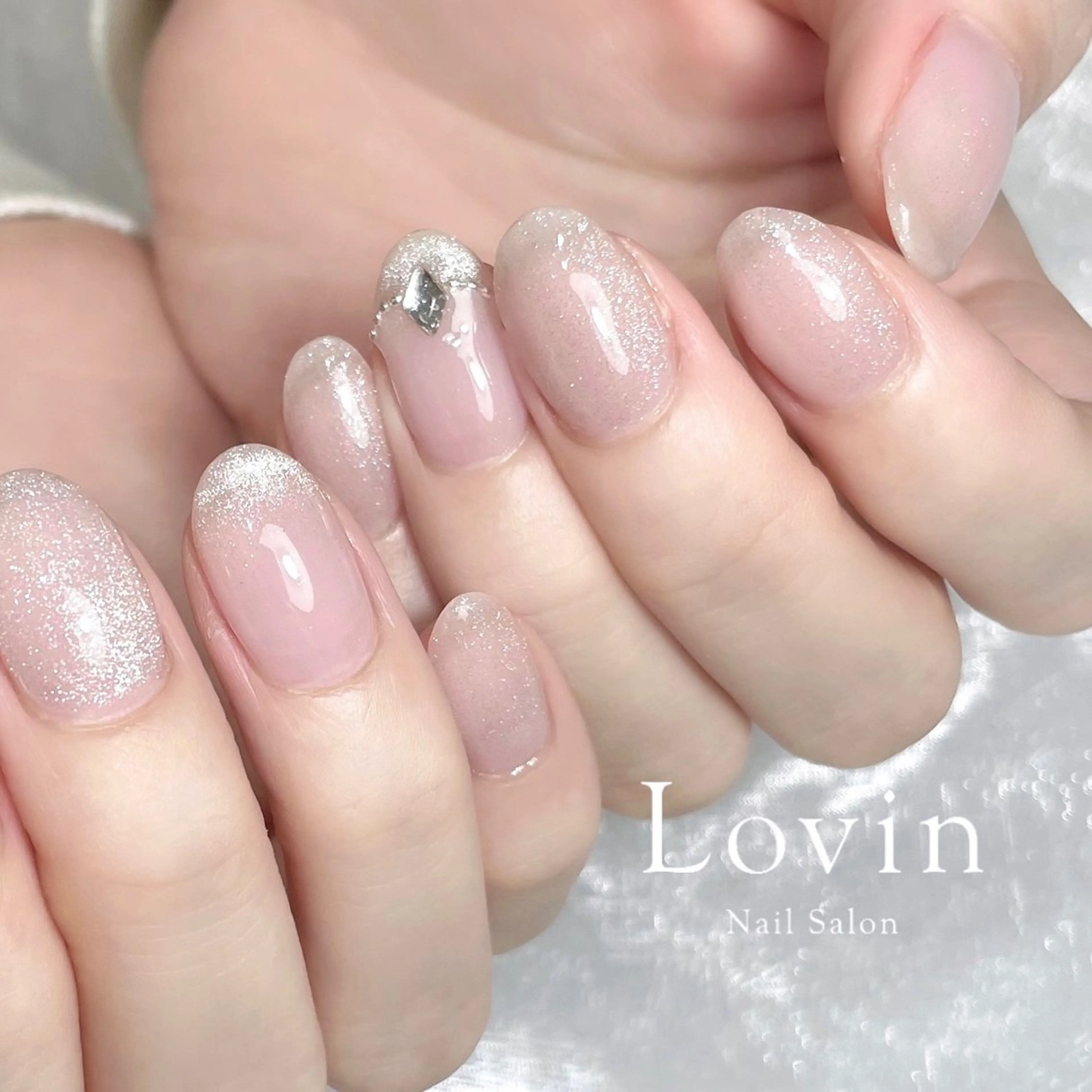 ネイル ジェルネイル オフィスネイル パラジェル パラジェルプレミアムサロン nail care &spa Lovin［ラヴィン］所属・Azegami Minaのネイルデザイン